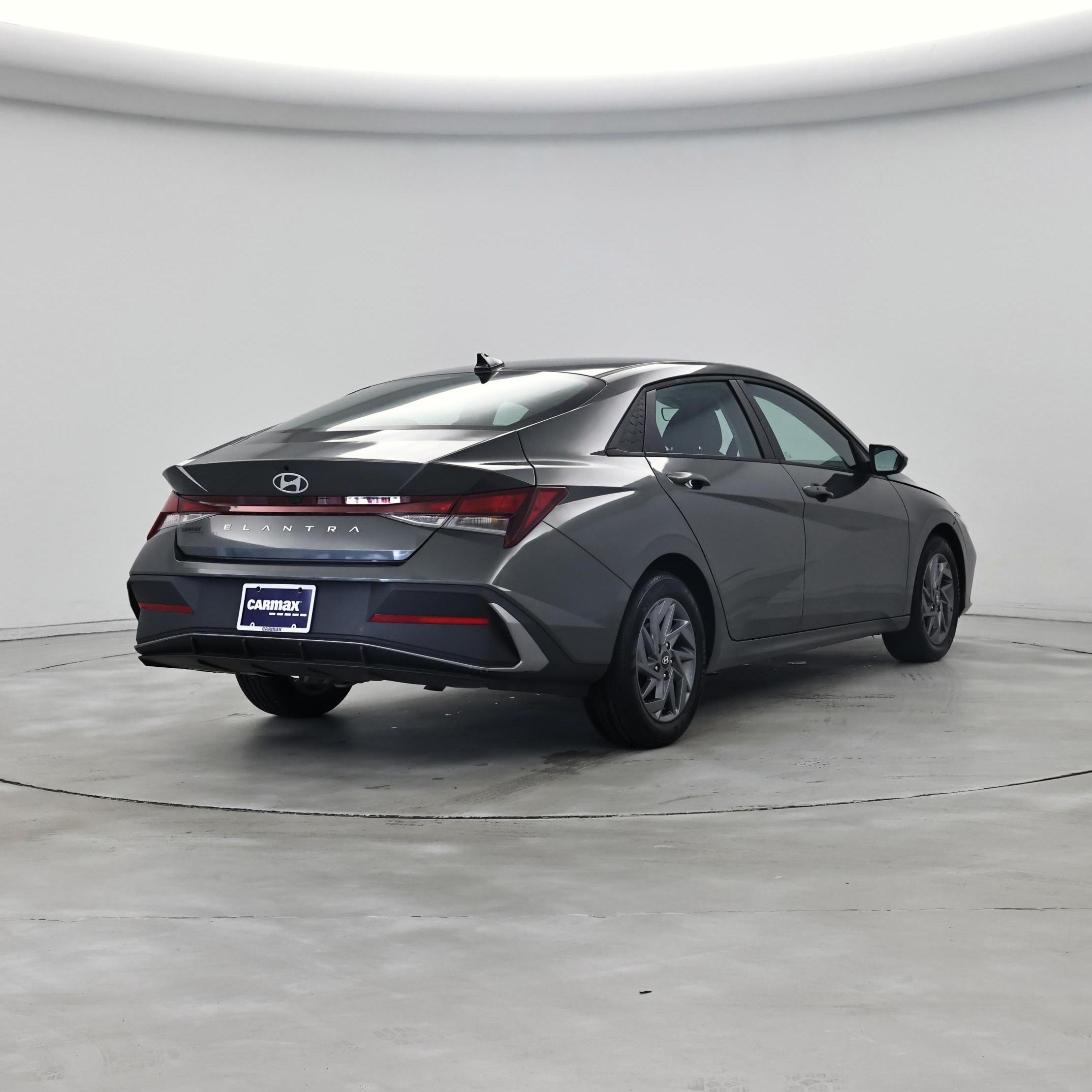 Thumbnail: 2024 Hyundai Elantra - 8