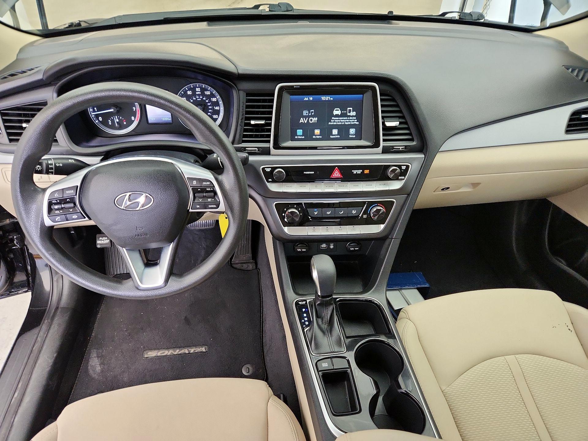 Thumbnail: 2019 Hyundai Sonata - 9