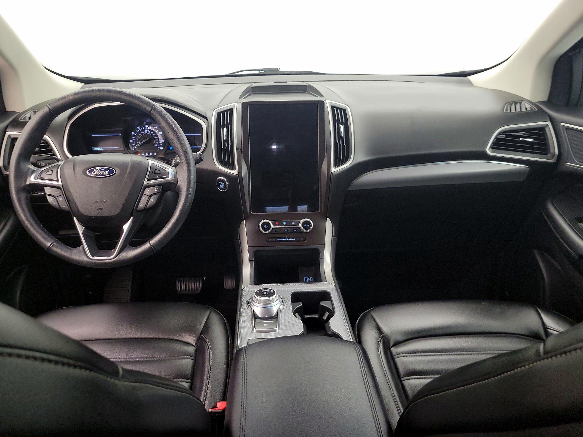 Thumbnail: 2021 Ford Edge - 9