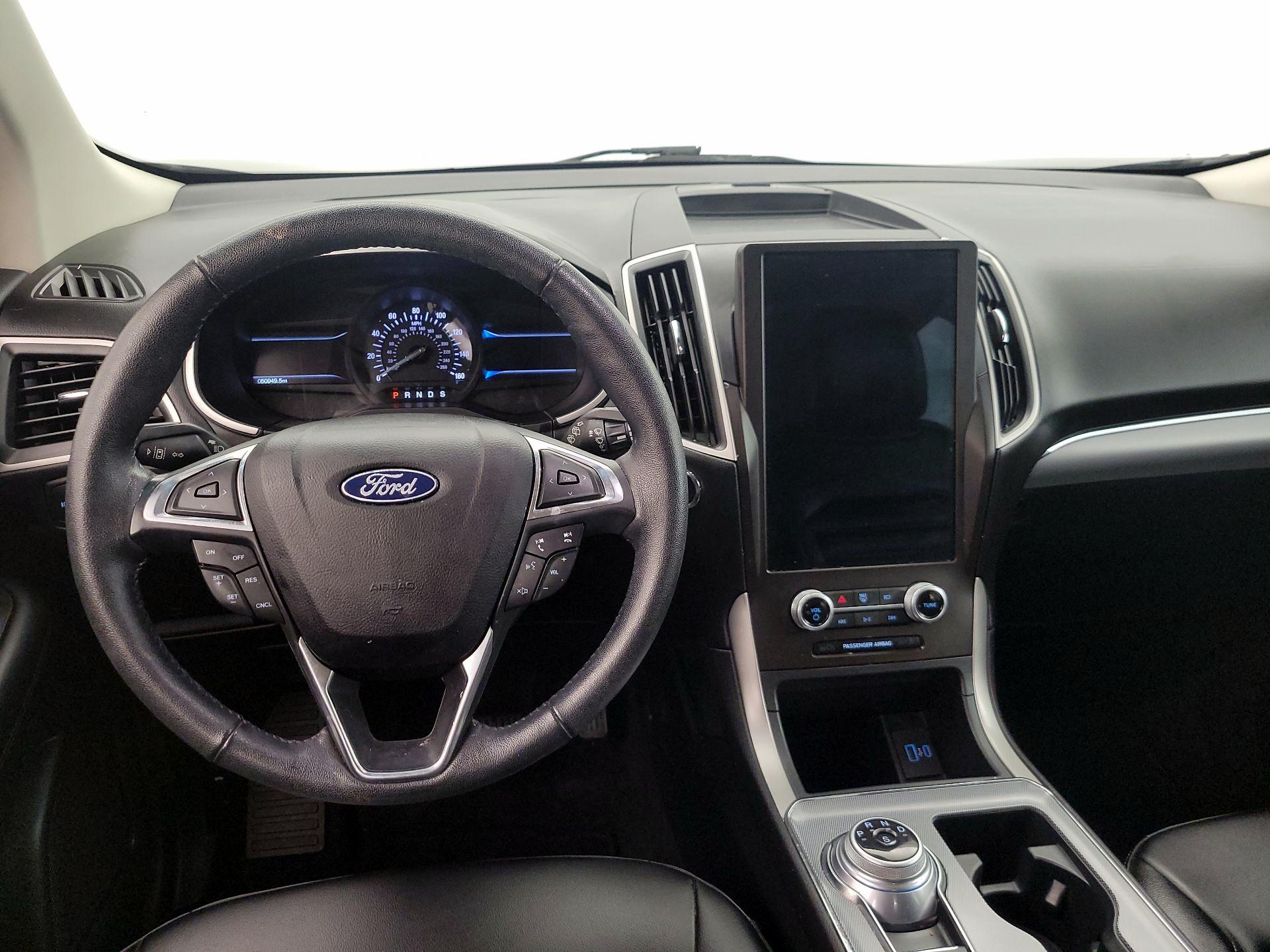 Thumbnail: 2021 Ford Edge - 10