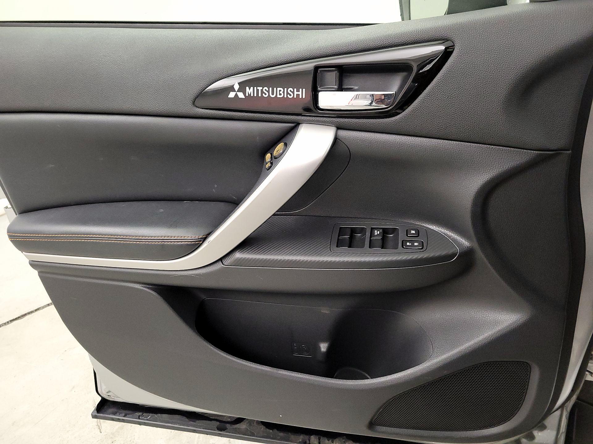 Thumbnail: 2019 Mitsubishi Eclipse Cross - 12