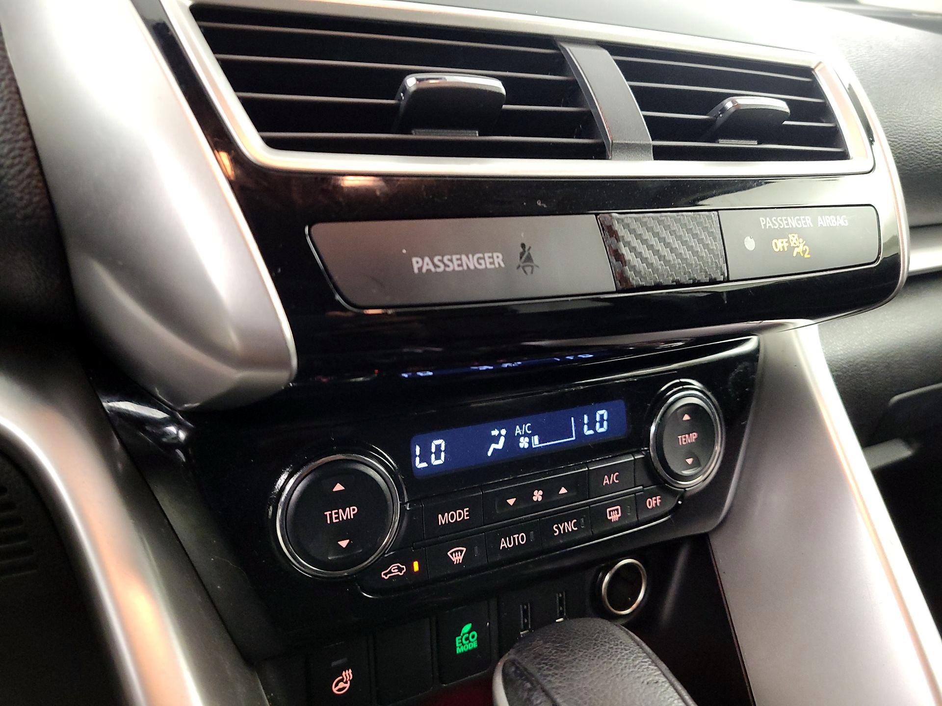 Thumbnail: 2019 Mitsubishi Eclipse Cross - 16