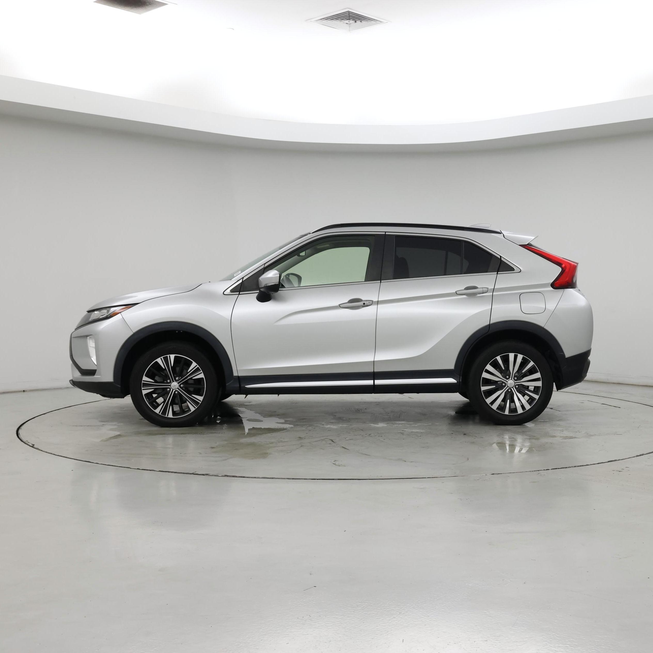 Thumbnail: 2019 Mitsubishi Eclipse Cross - 3