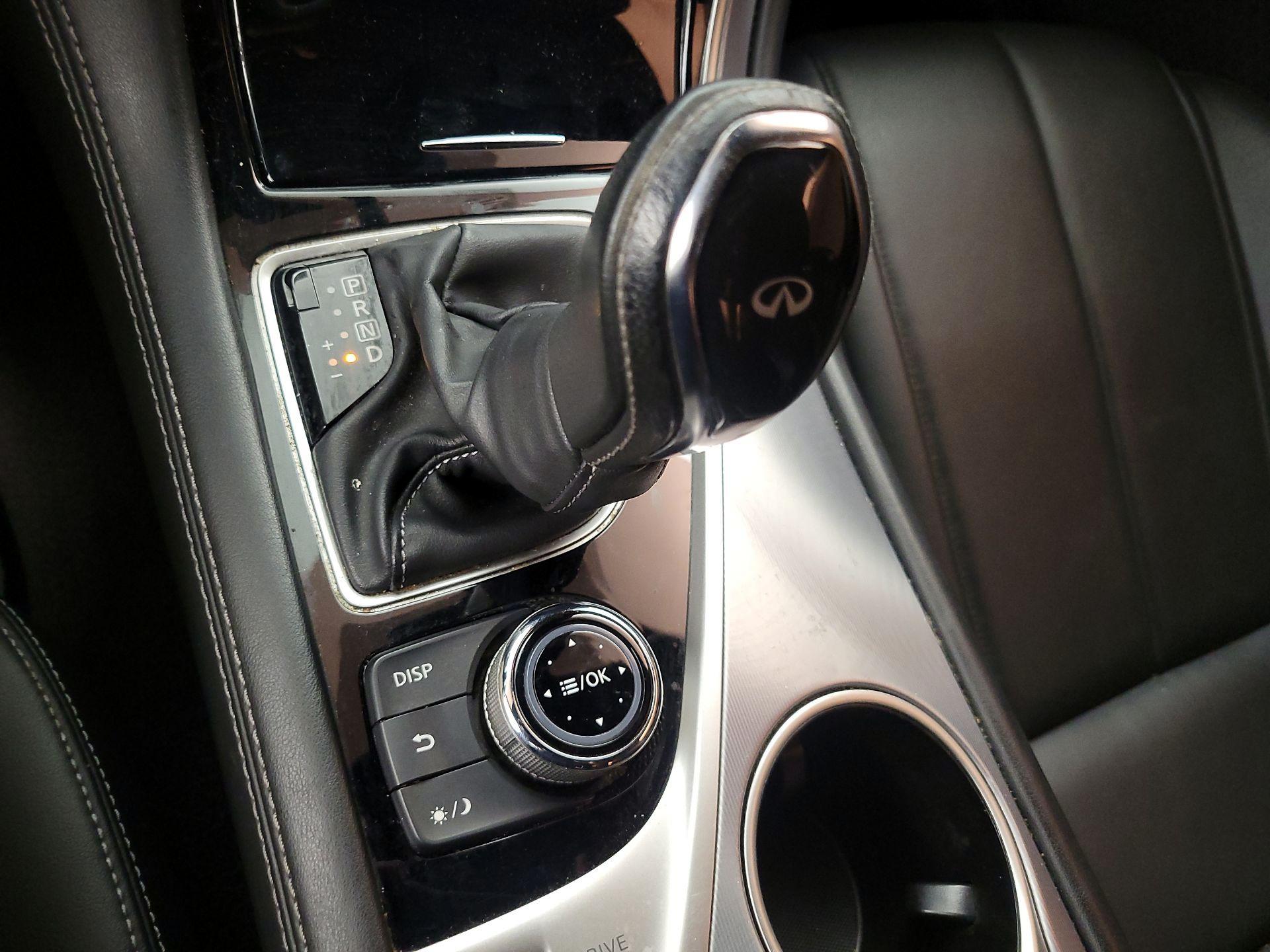 Thumbnail: 2018 INFINITI Q60 - 17