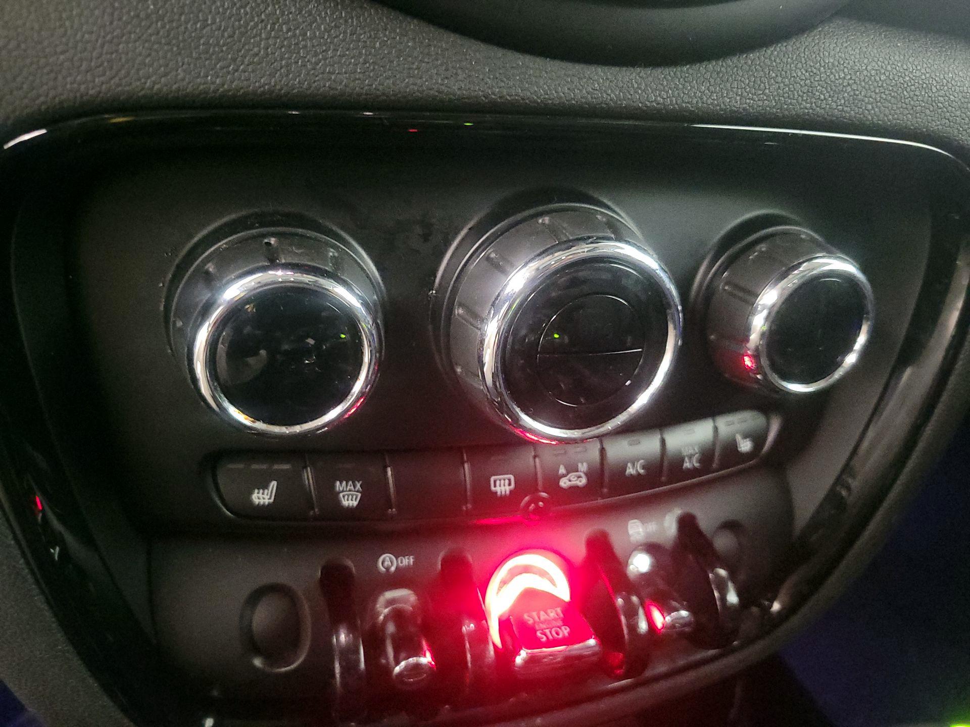 Thumbnail: 2019 MINI Cooper Clubman - 16