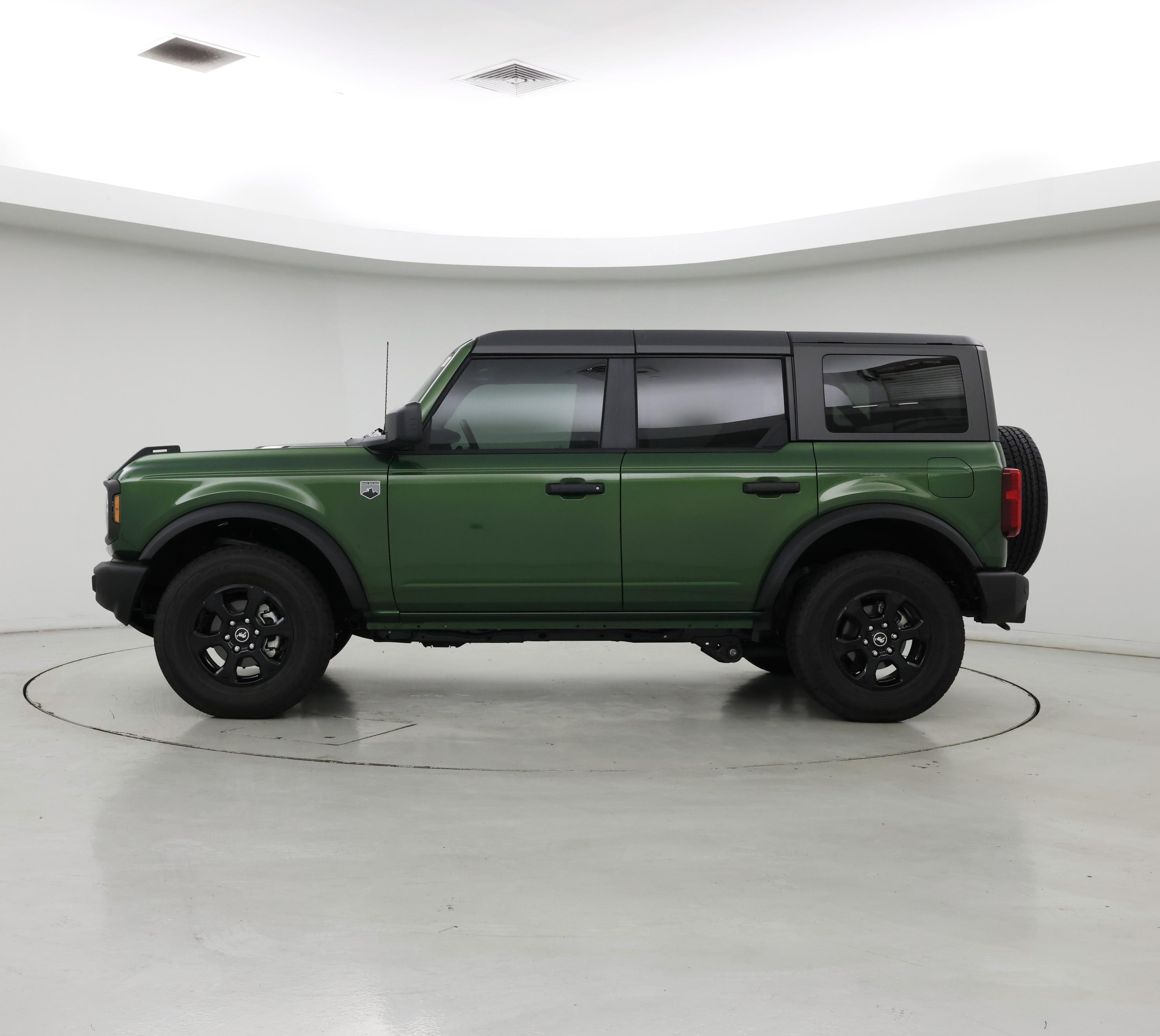 Thumbnail: 2025 Ford Bronco - 3