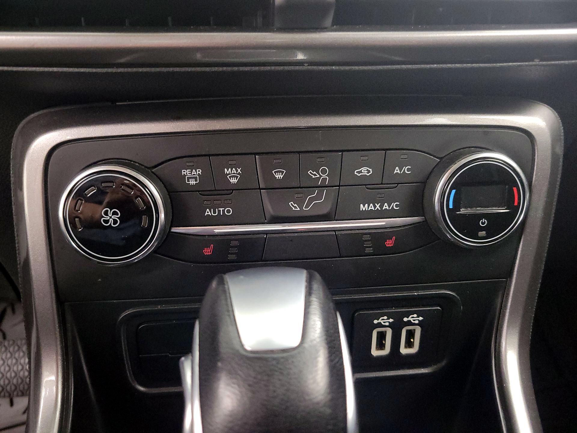 Thumbnail: 2019 Ford EcoSport - 14