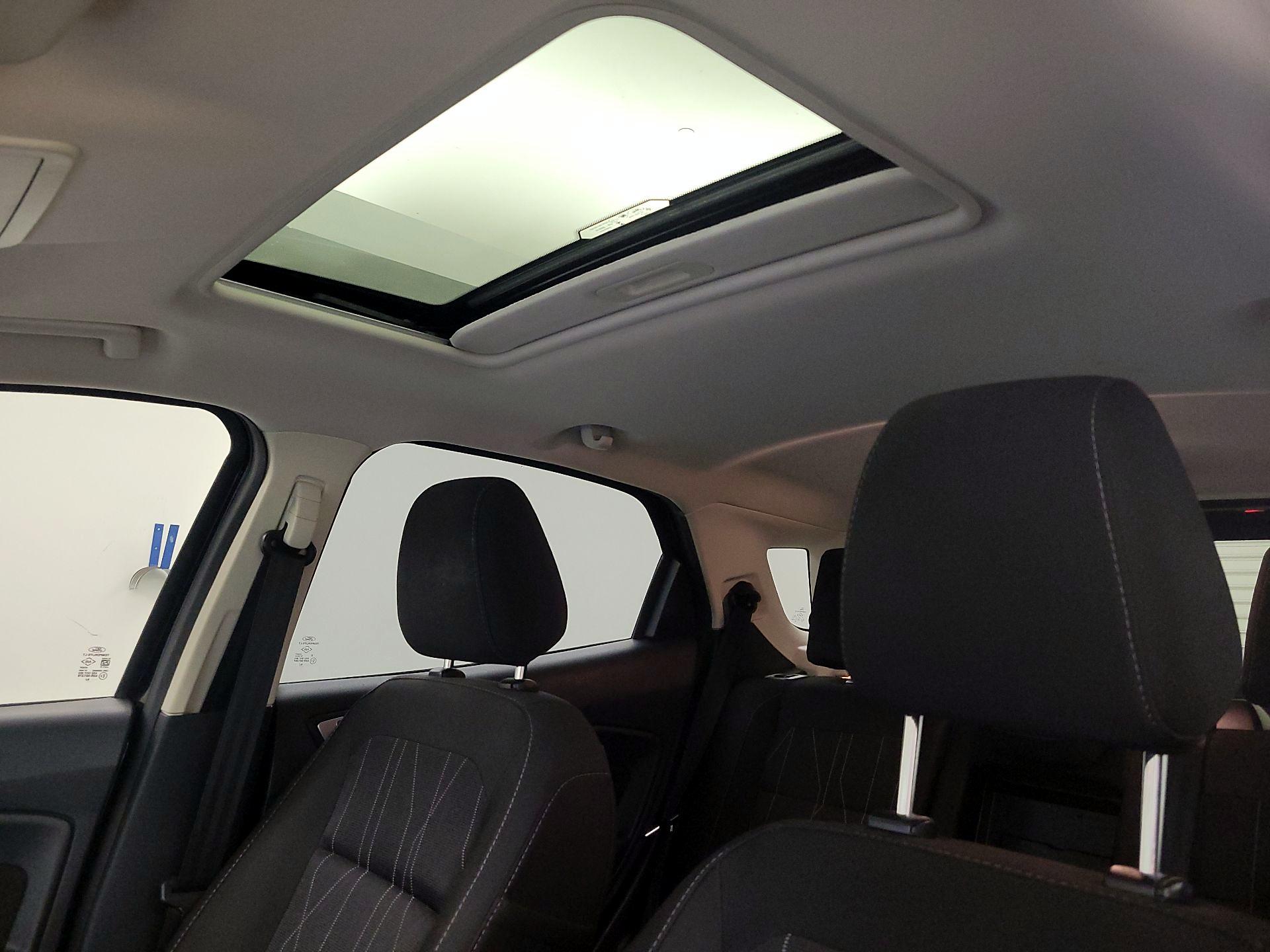 Thumbnail: 2019 Ford EcoSport - 17