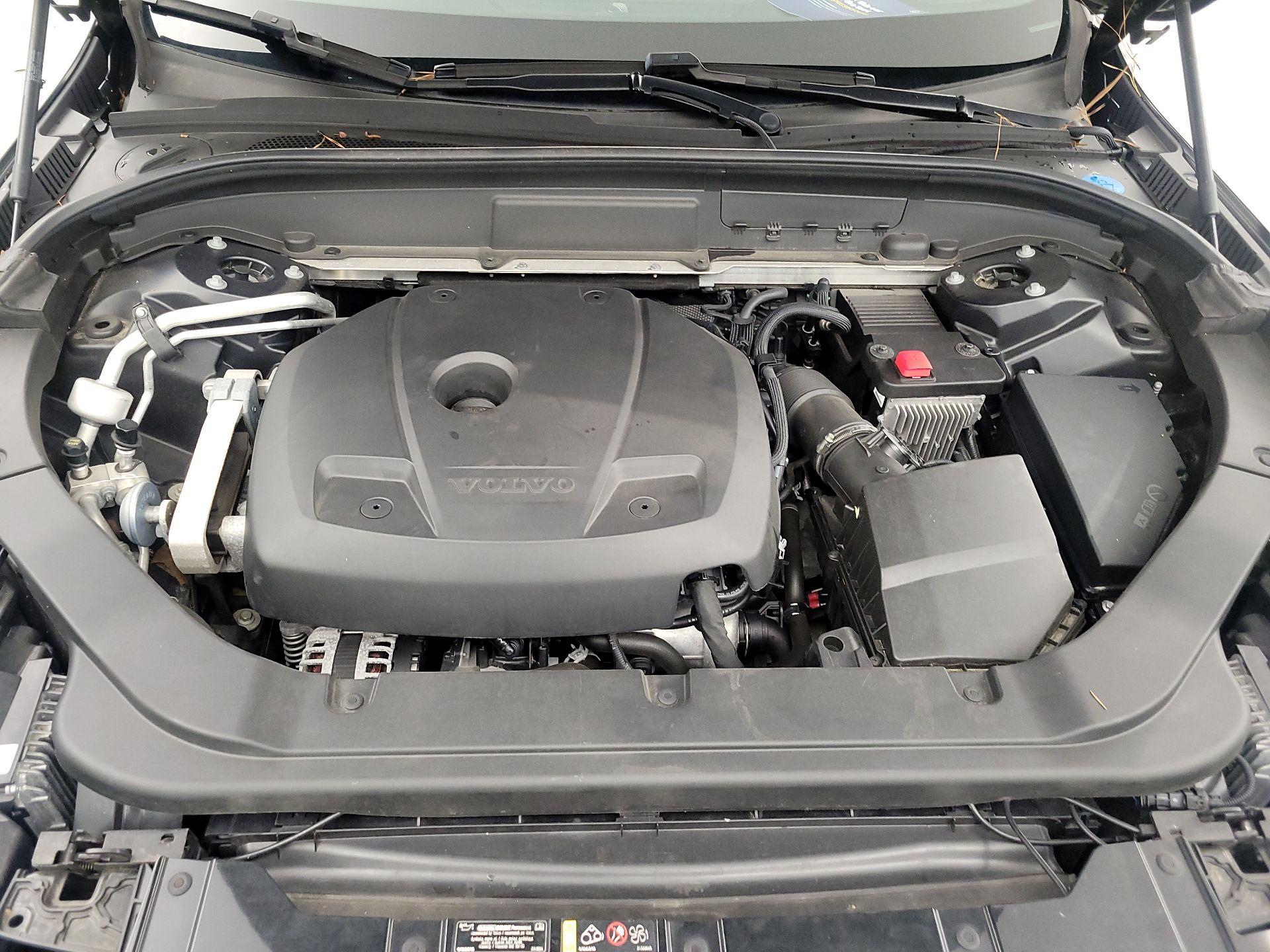 Thumbnail: 2019 Volvo XC60 - 20