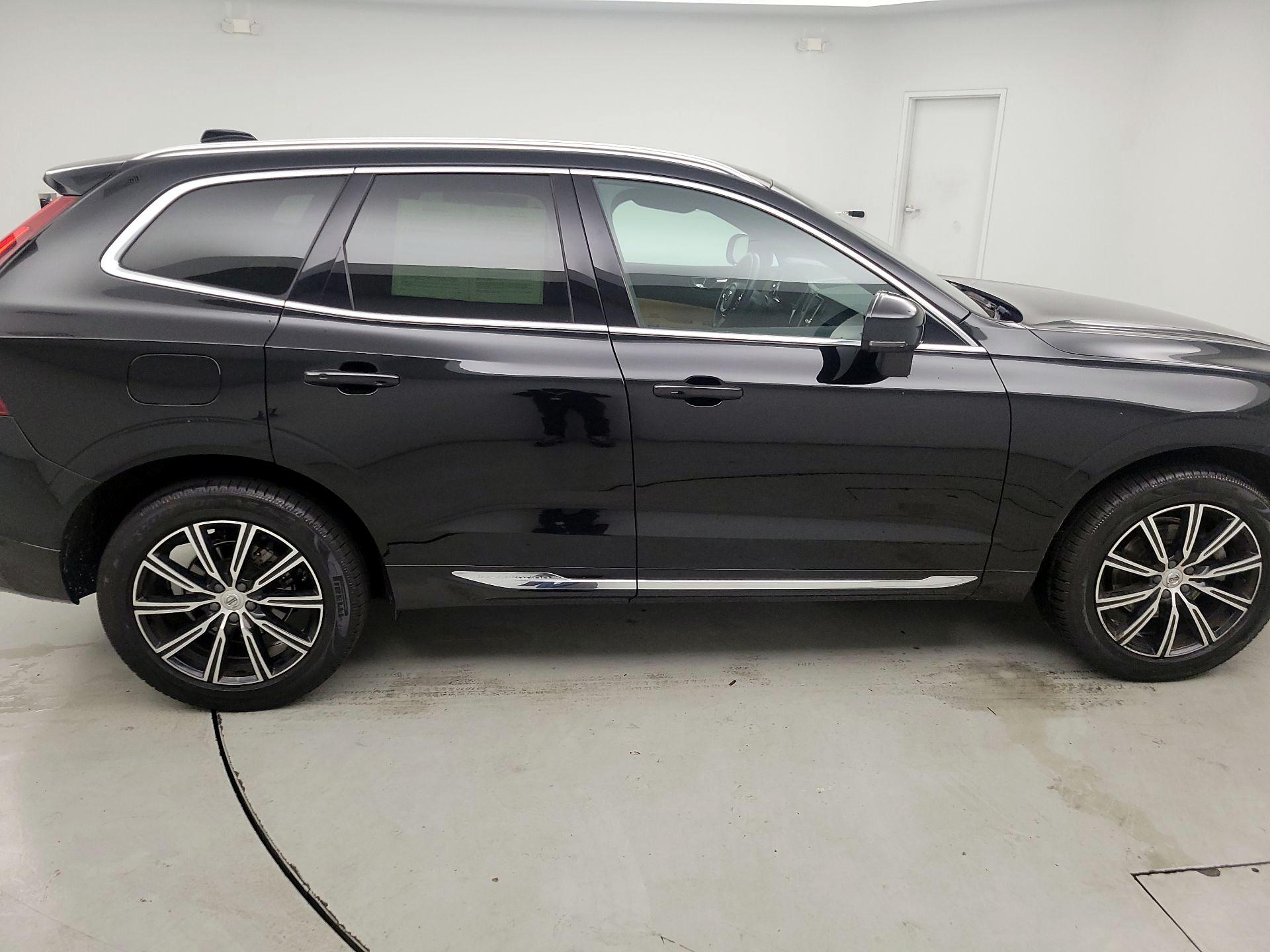 Thumbnail: 2019 Volvo XC60 - 4