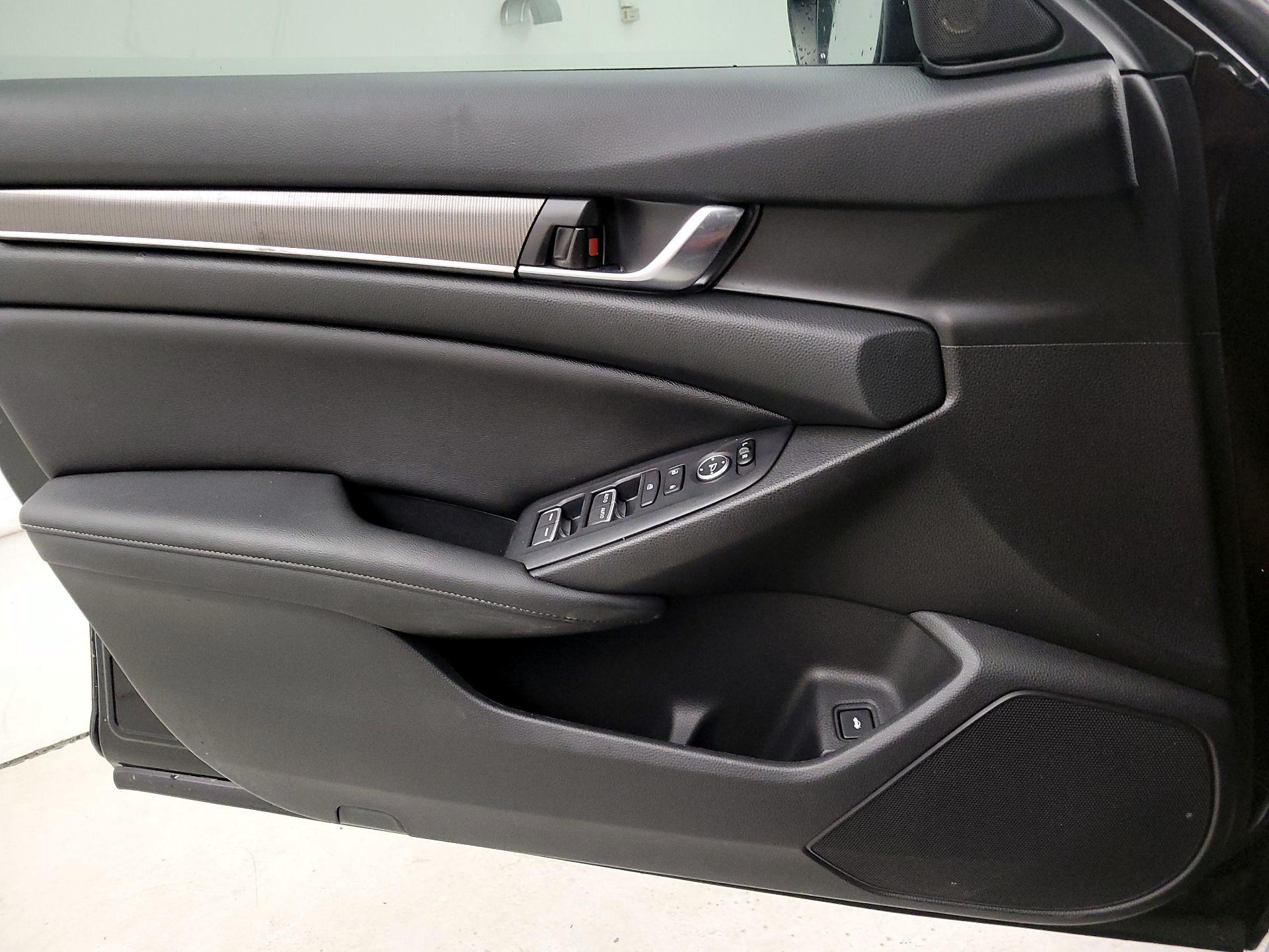 Thumbnail: 2019 Honda Accord - 12