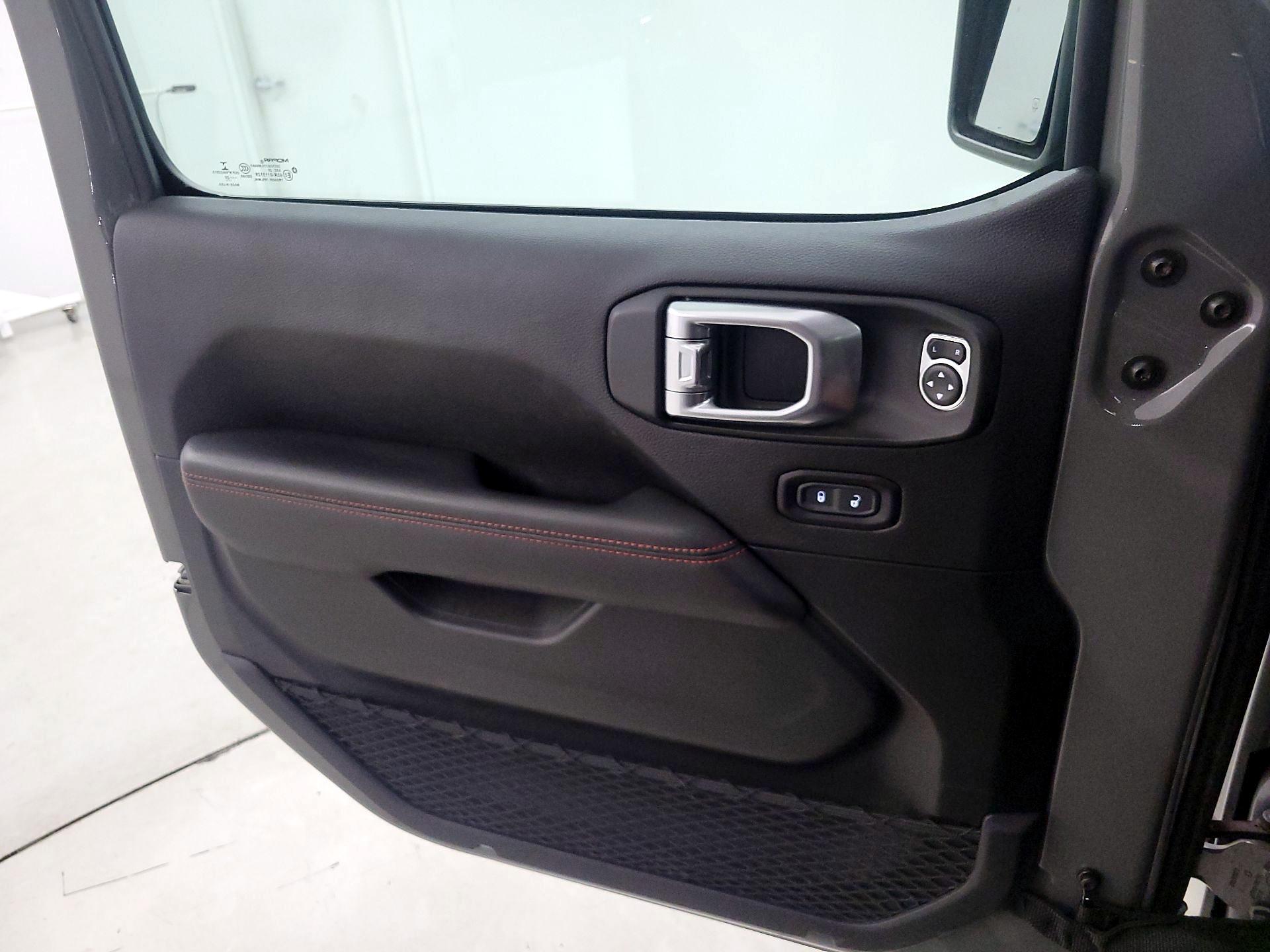 Thumbnail: 2020 Jeep Wrangler - 12