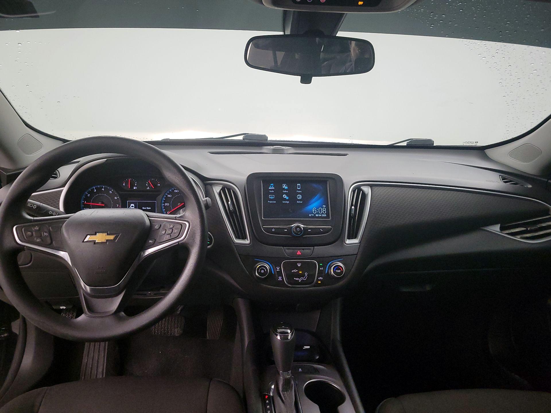 Thumbnail: 2018 Chevrolet Malibu - 8