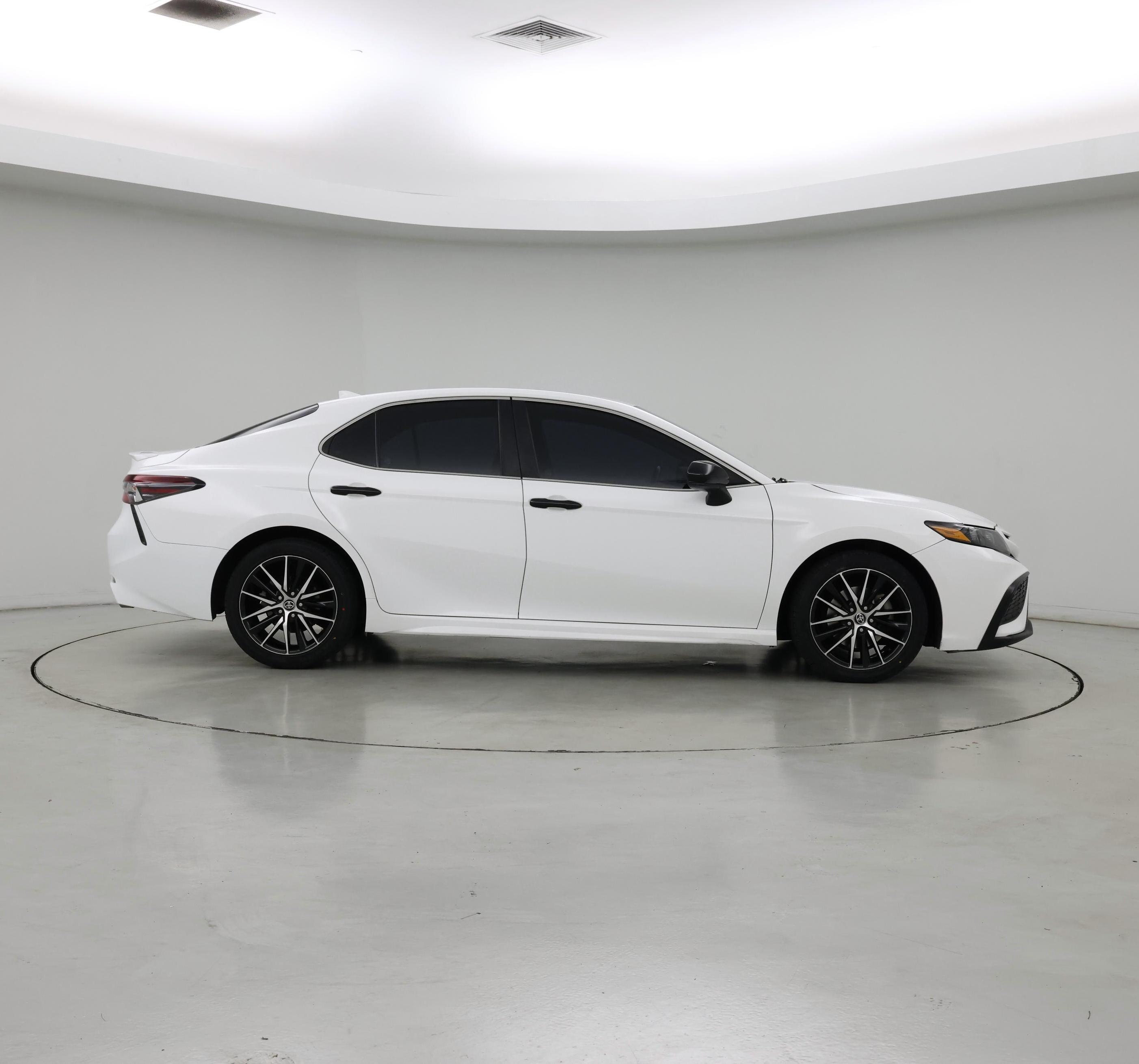Thumbnail: 2021 Toyota Camry - 7