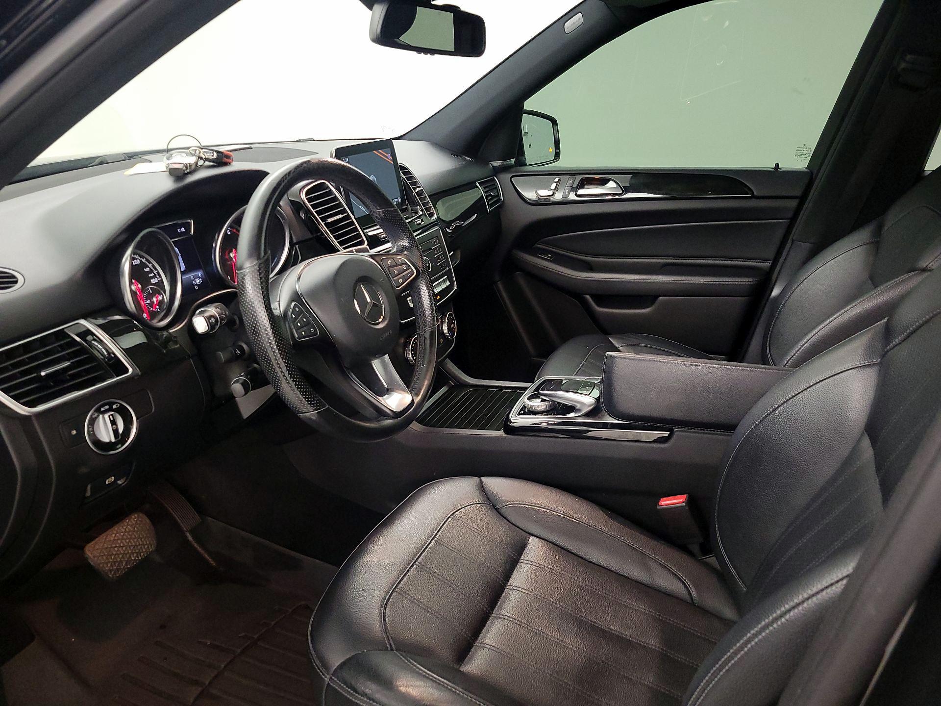 Thumbnail: 2017 Mercedes-Benz GLE - 11