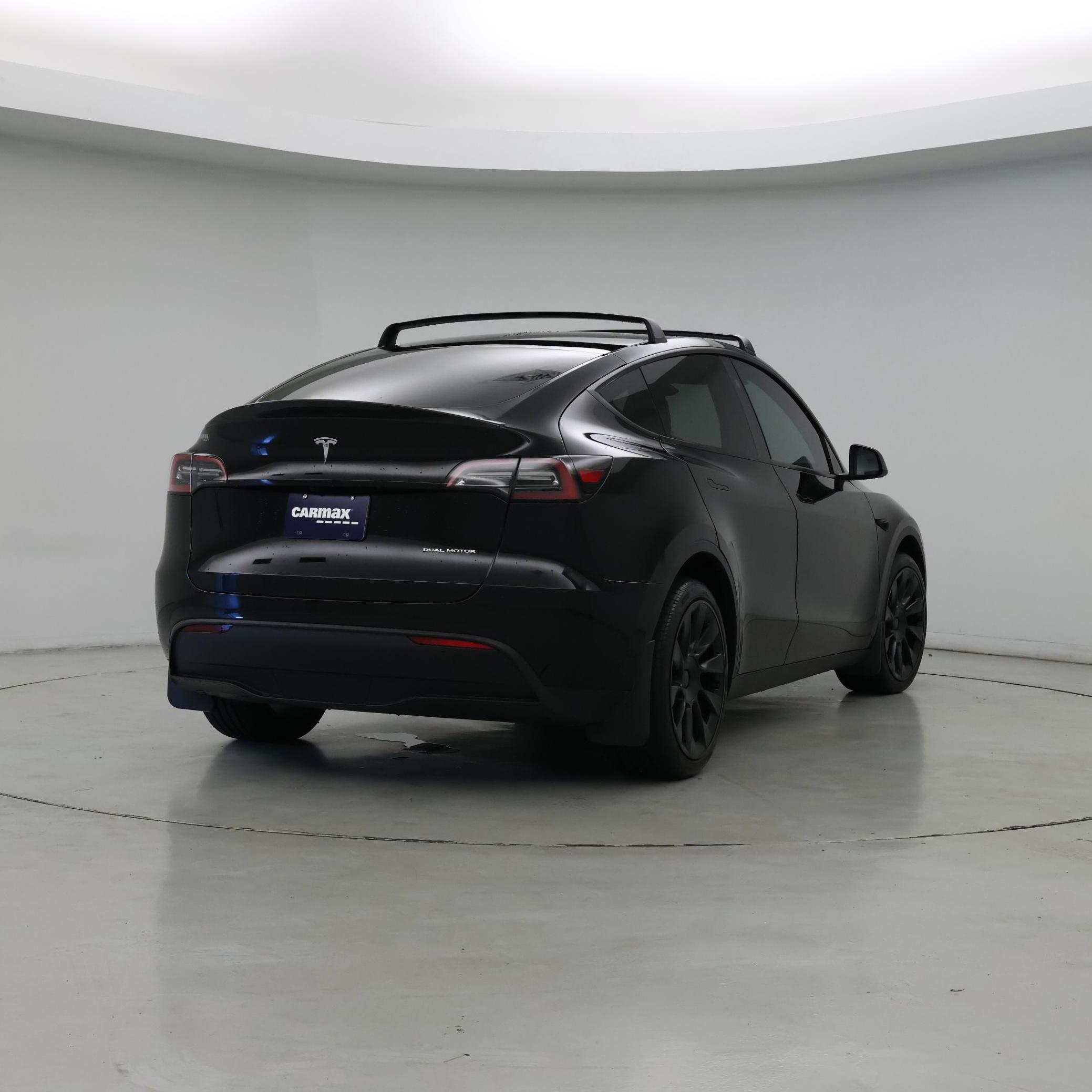 Thumbnail: 2023 Tesla Model Y - 8