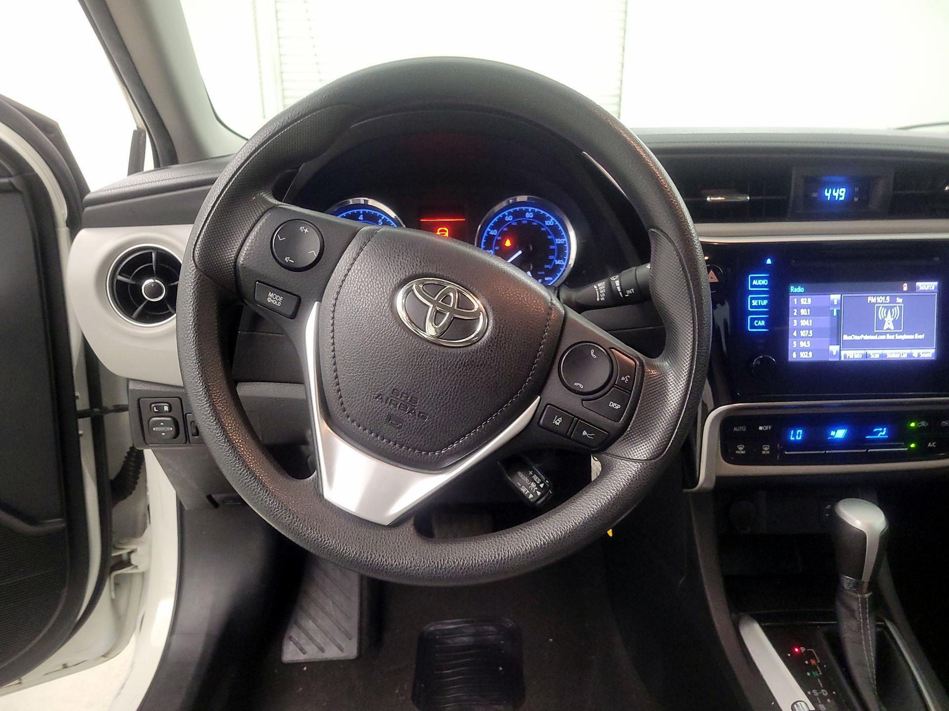 Thumbnail: 2019 Toyota Corolla - 10