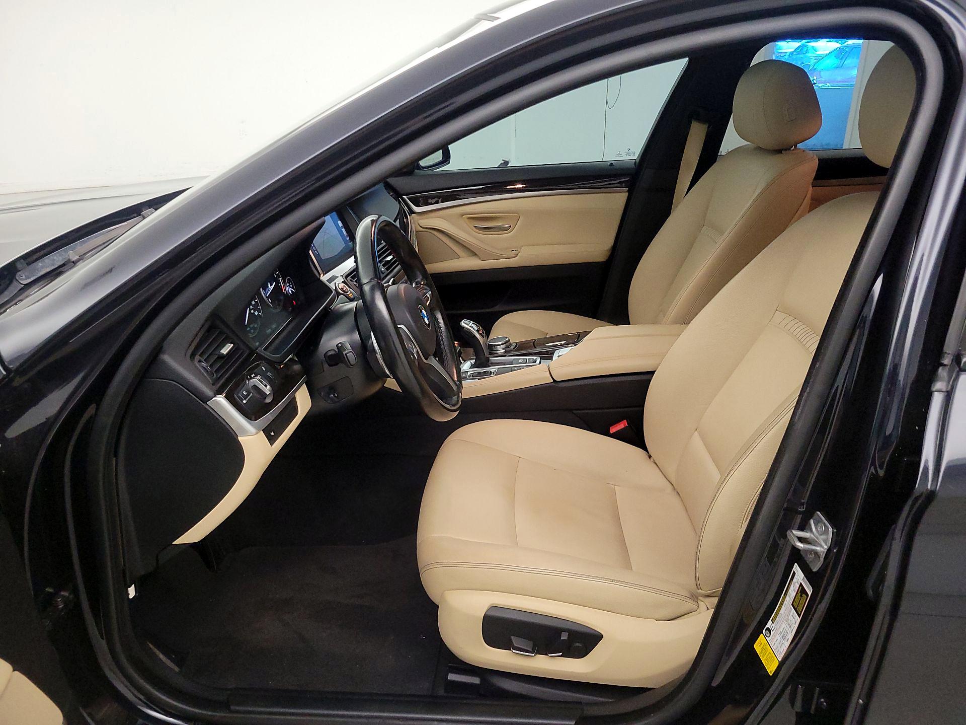 Thumbnail: 2016 BMW 5 Series - 11