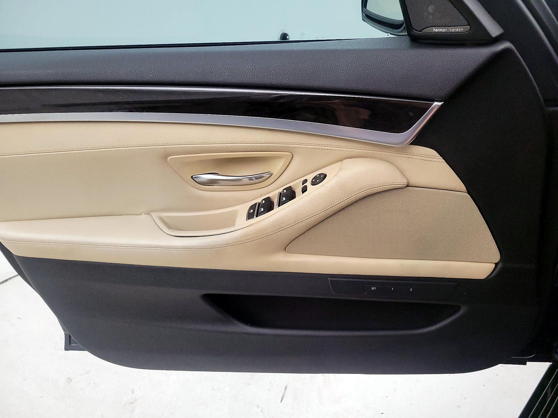 Thumbnail: 2016 BMW 5 Series - 12