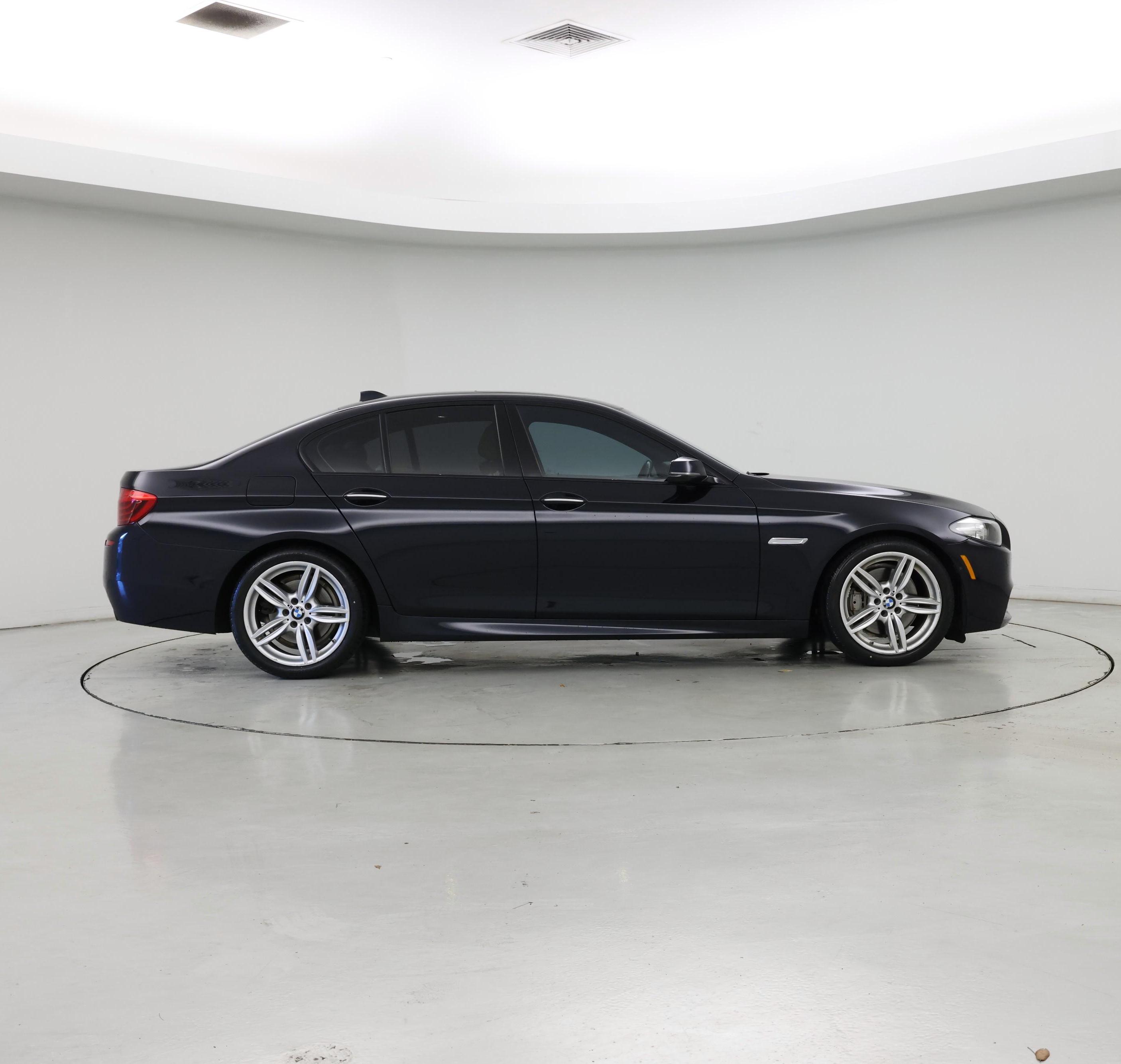 Thumbnail: 2016 BMW 5 Series - 7