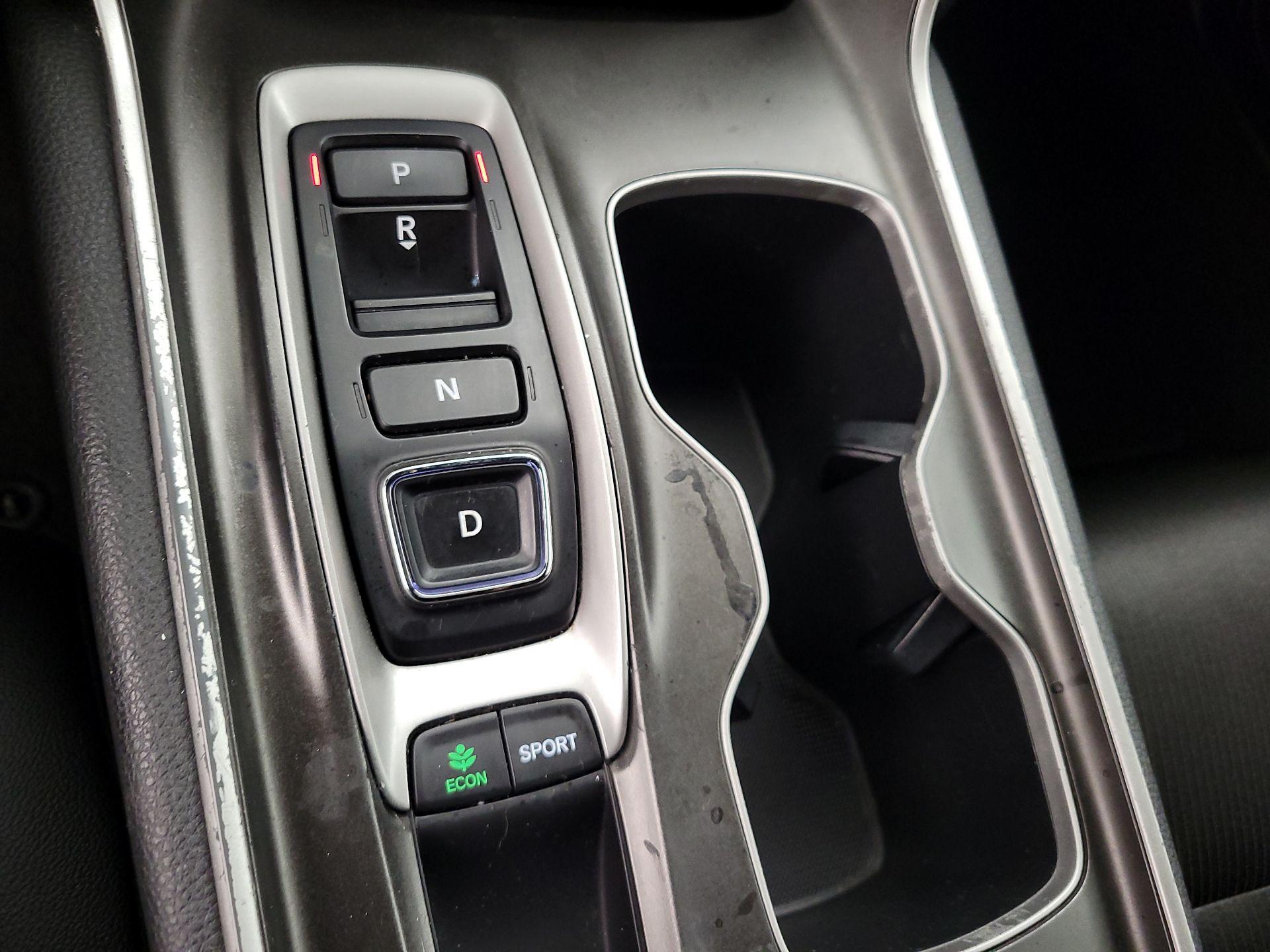Thumbnail: 2019 Honda Accord - 17