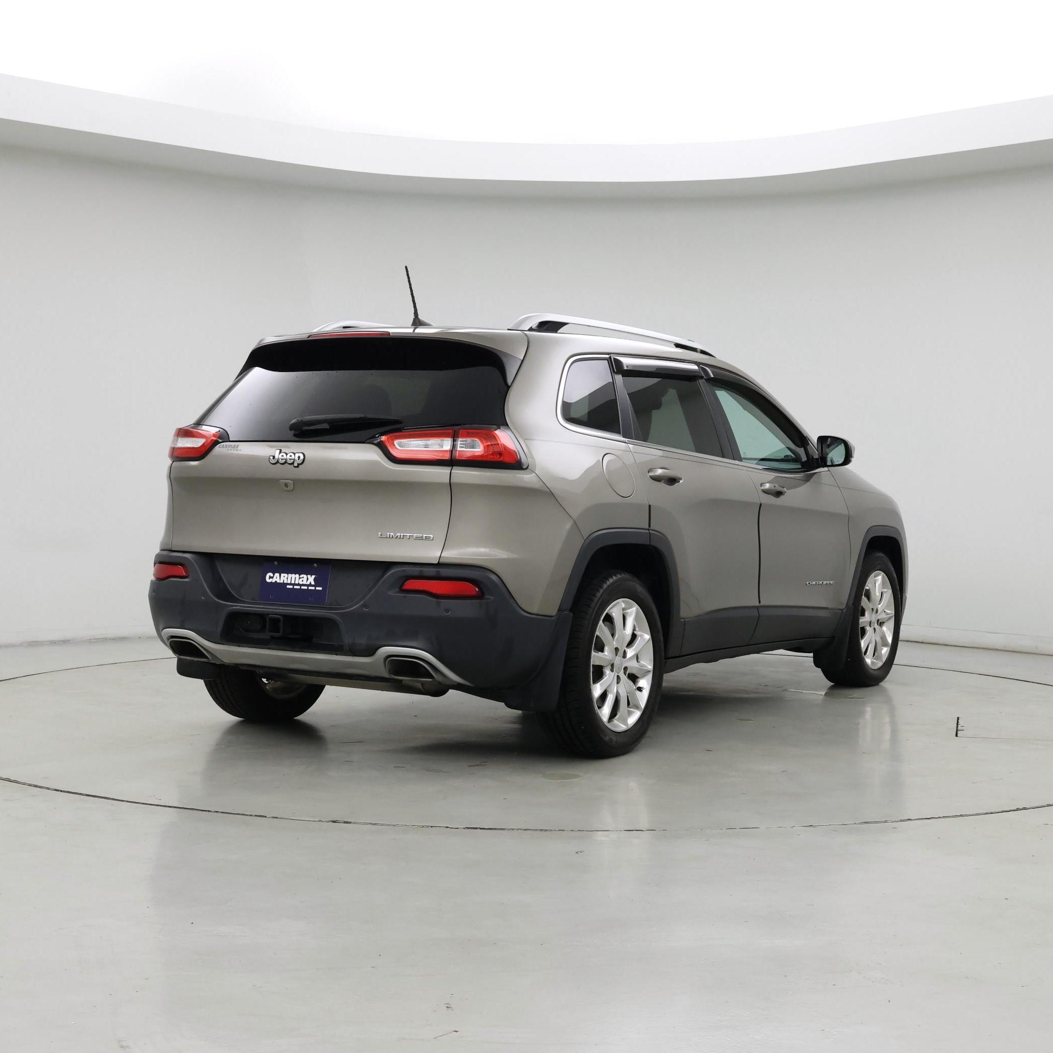Thumbnail: 2017 Jeep Cherokee - 8