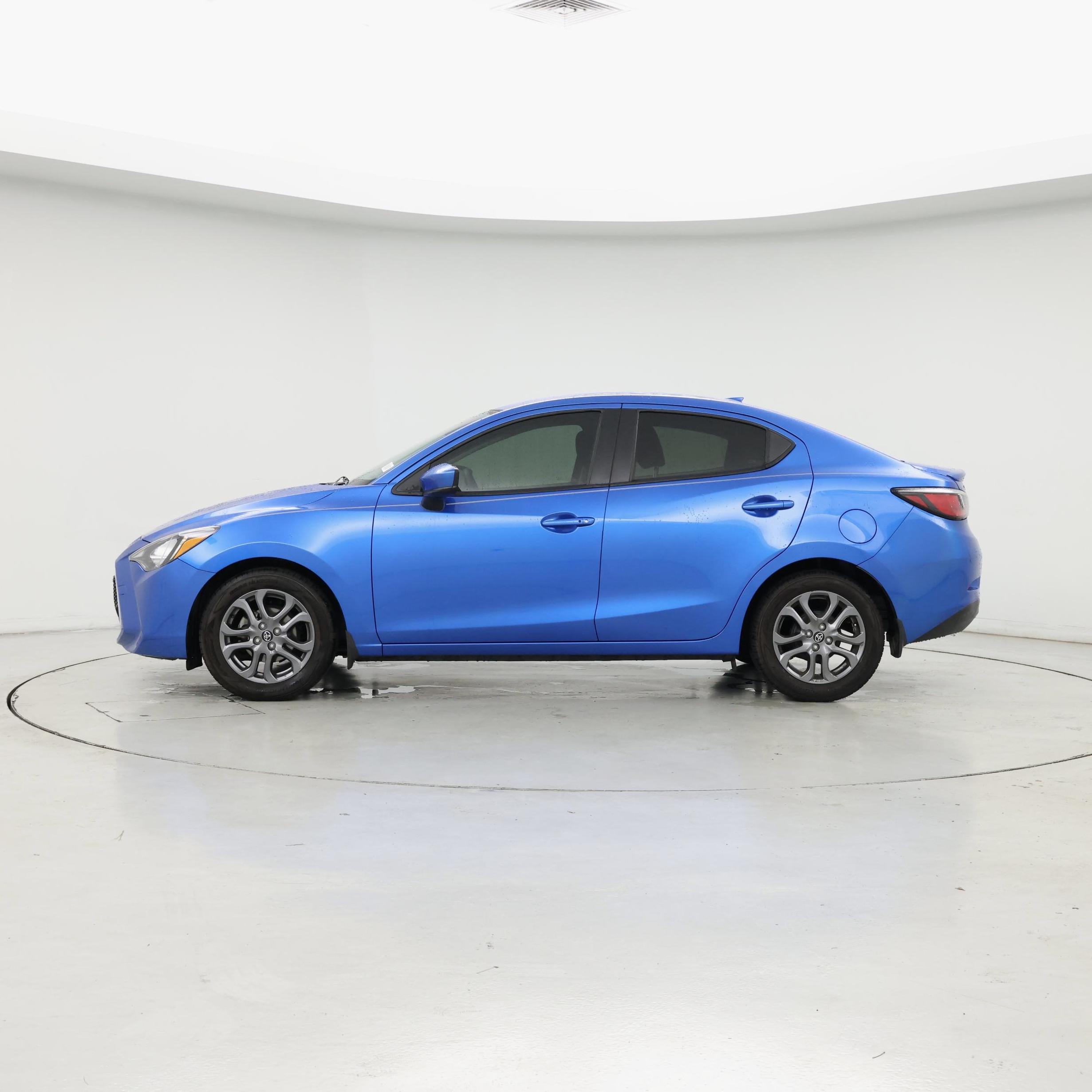 Thumbnail: 2020 Toyota Yaris - 3