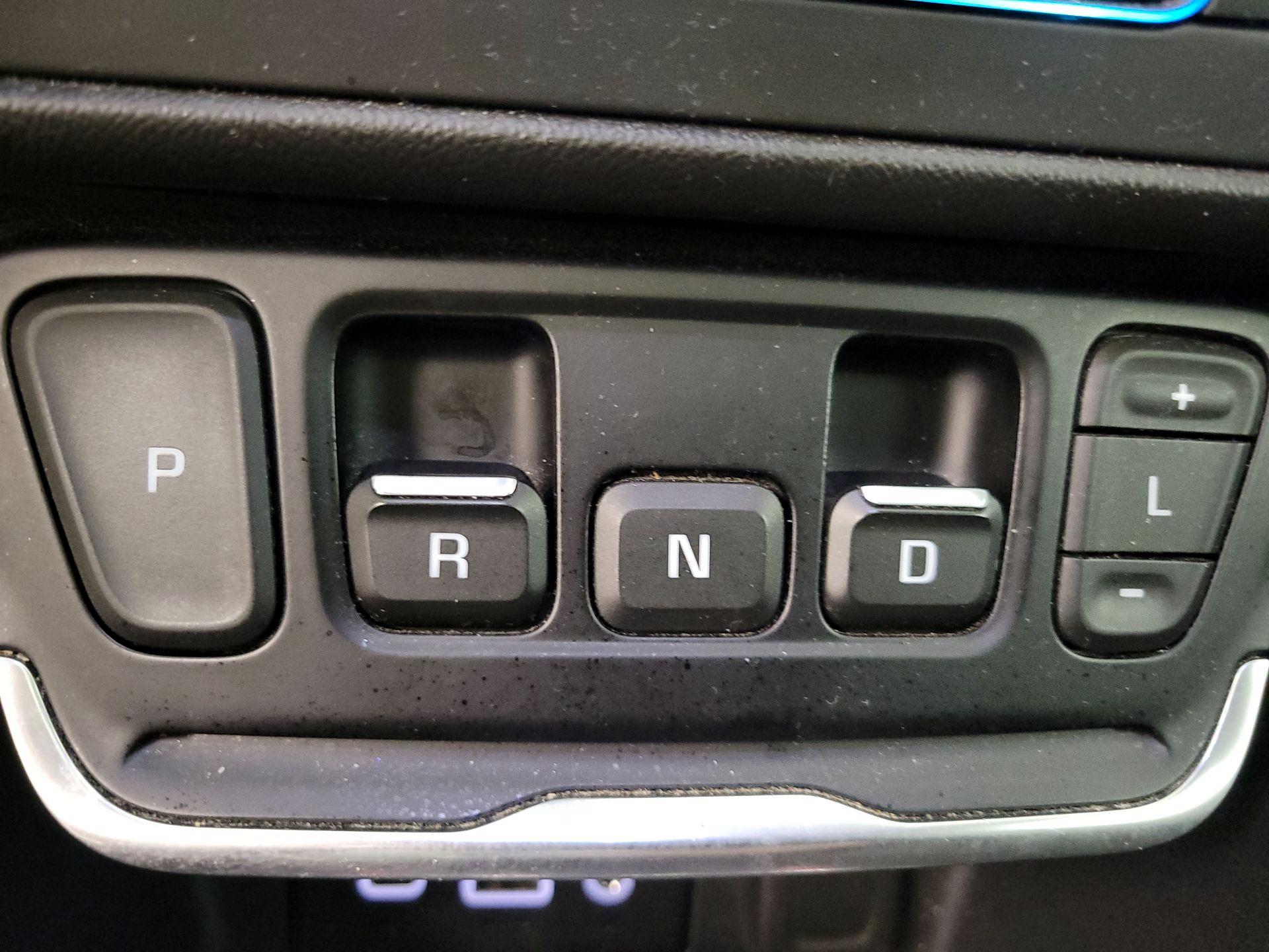 Thumbnail: 2021 GMC Terrain - 17