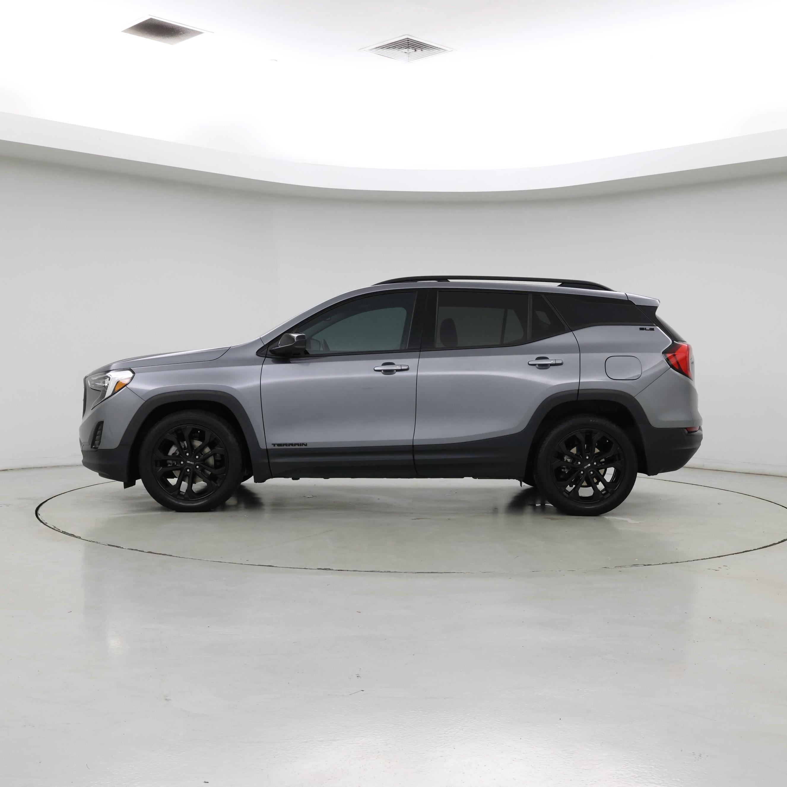 Thumbnail: 2021 GMC Terrain - 3