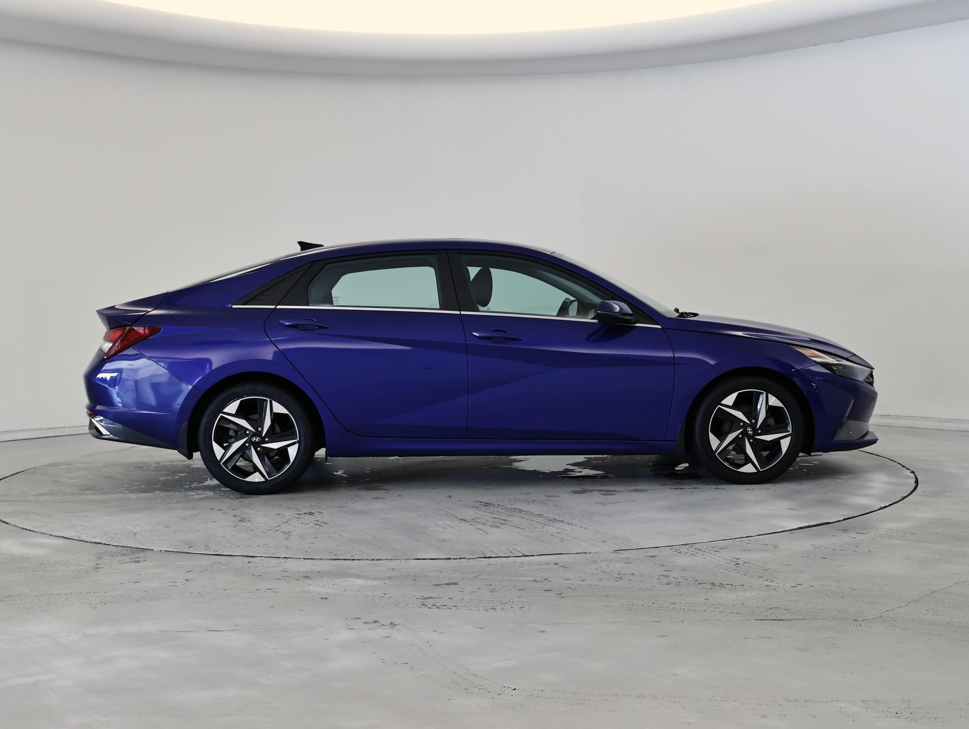 Thumbnail: 2023 Hyundai Elantra - 7