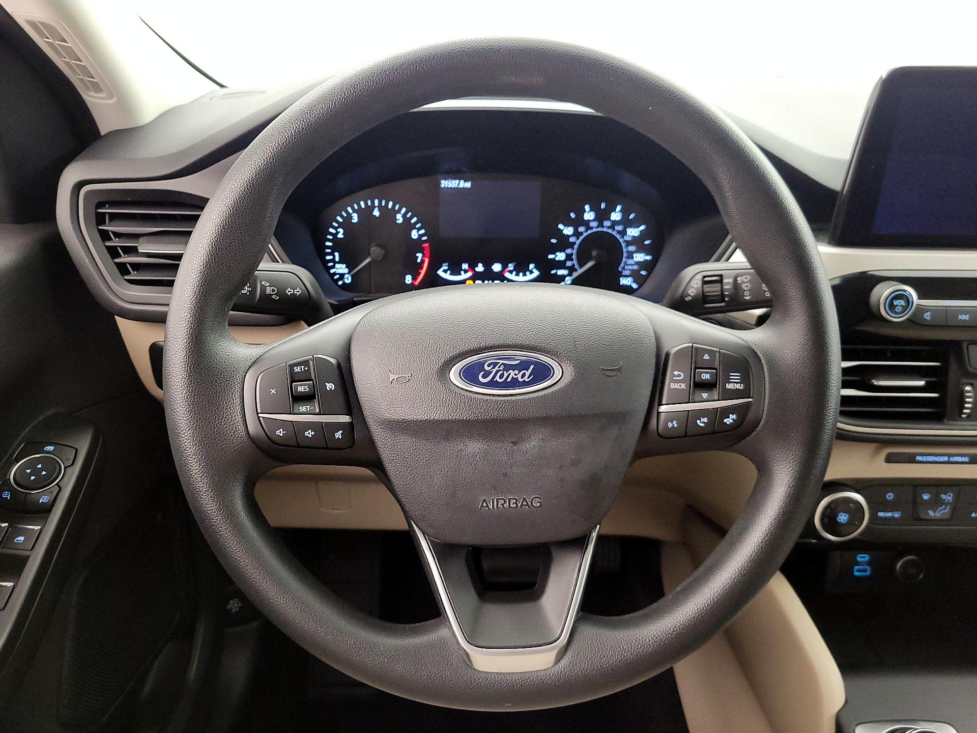 Thumbnail: 2021 Ford Escape - 10