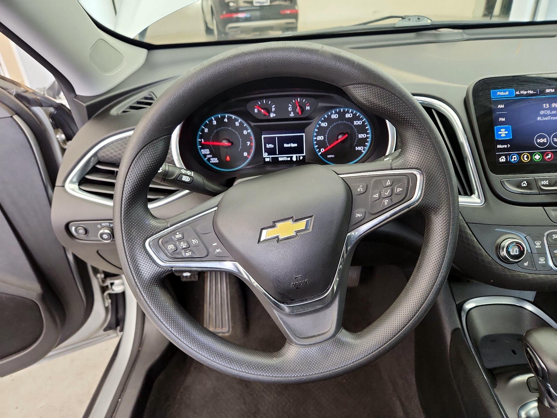Thumbnail: 2021 Chevrolet Malibu - 10