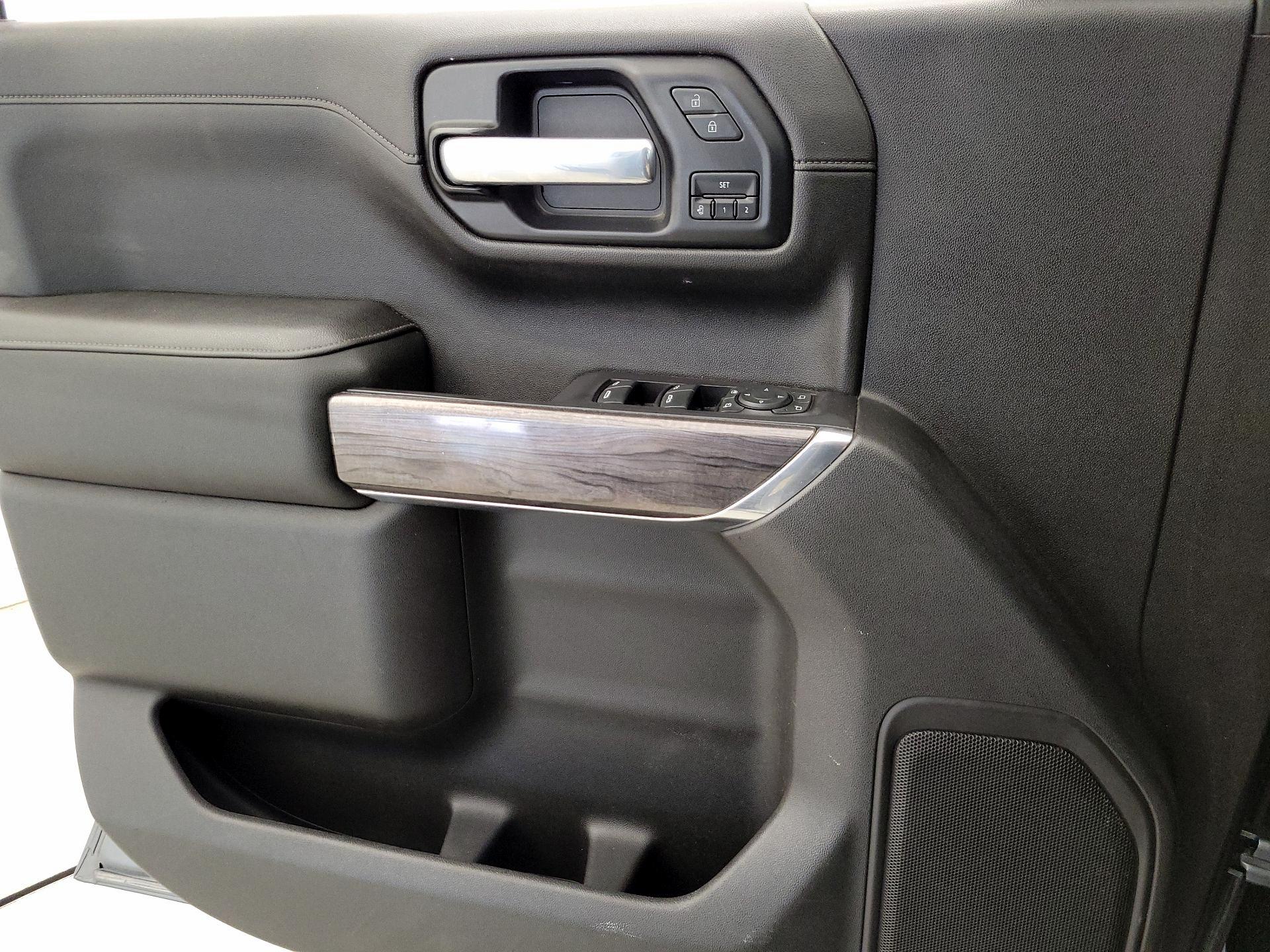 Thumbnail: 2021 Chevrolet Silverado 1500 - 12