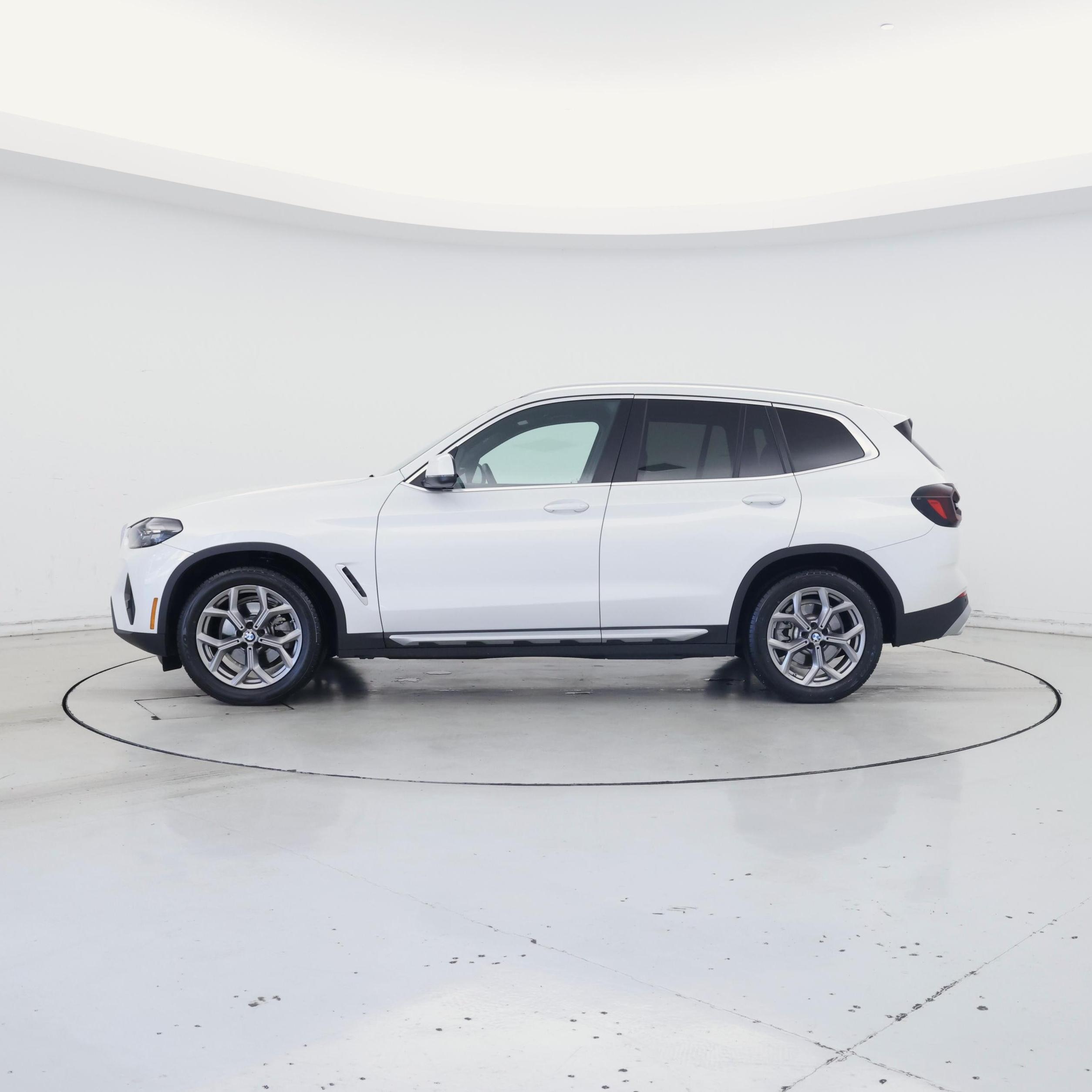 Thumbnail: 2022 BMW X3 - 3