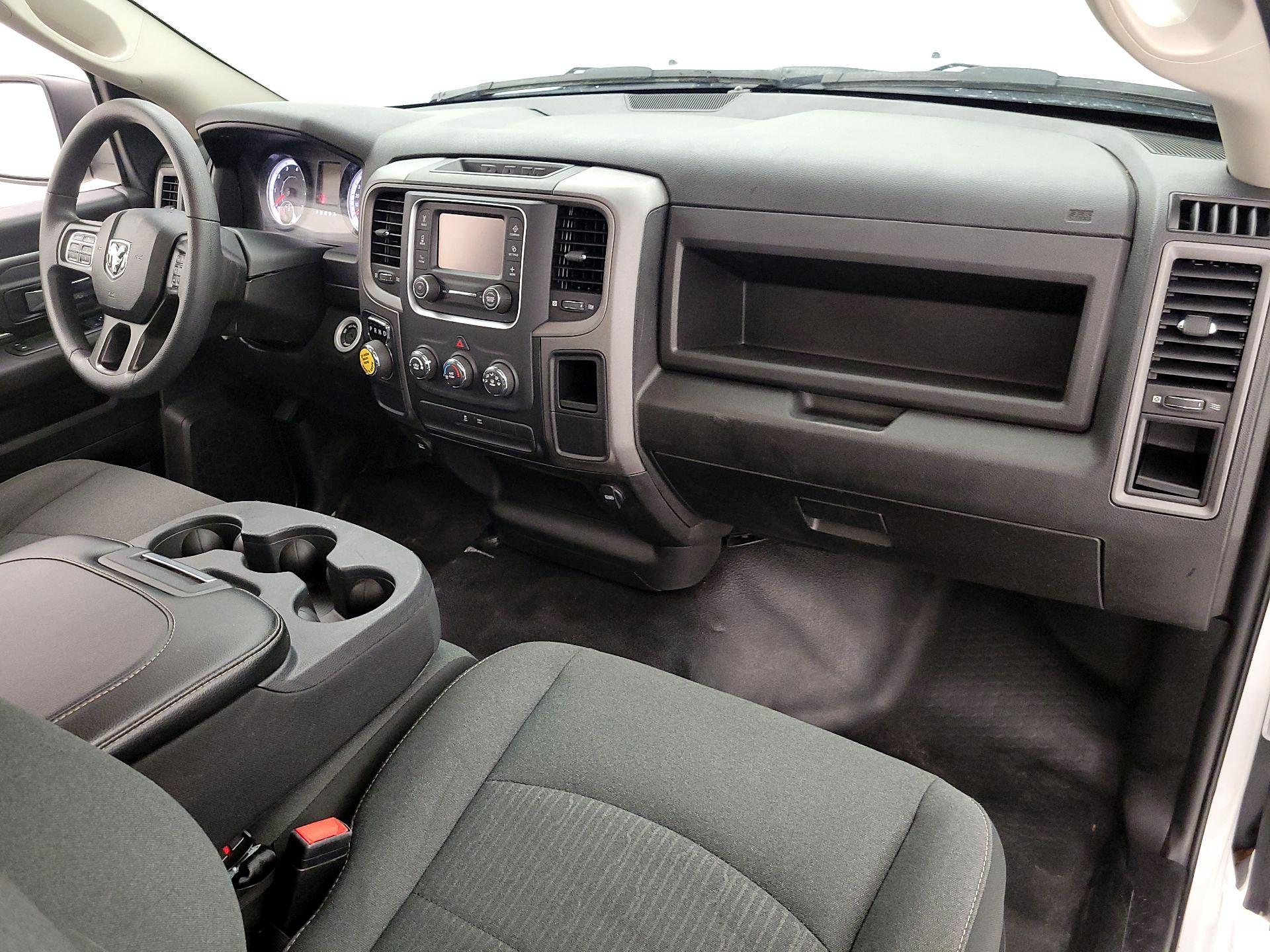 Thumbnail: 2022 RAM 1500 Classic - 9