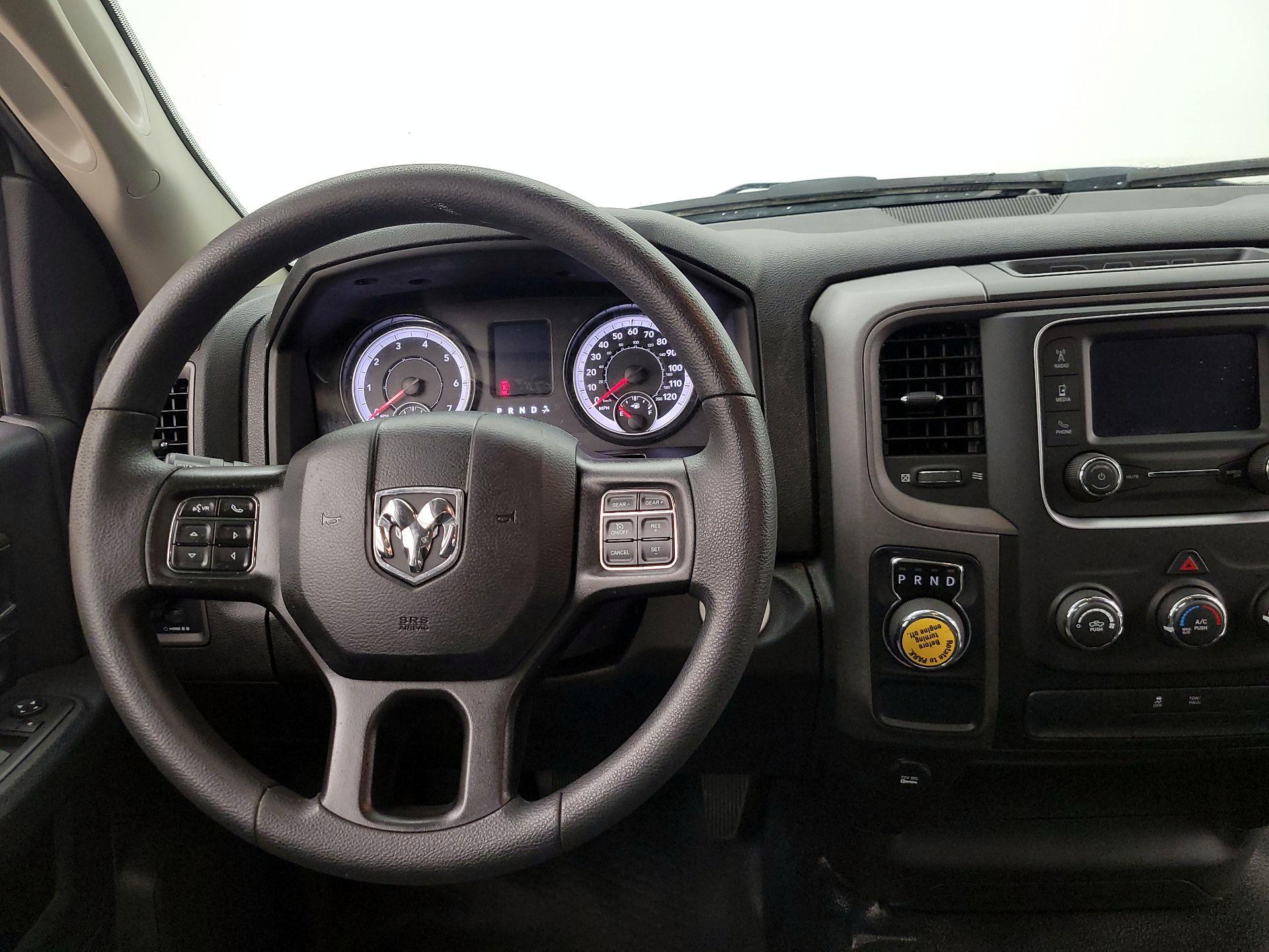 Thumbnail: 2022 RAM 1500 Classic - 10