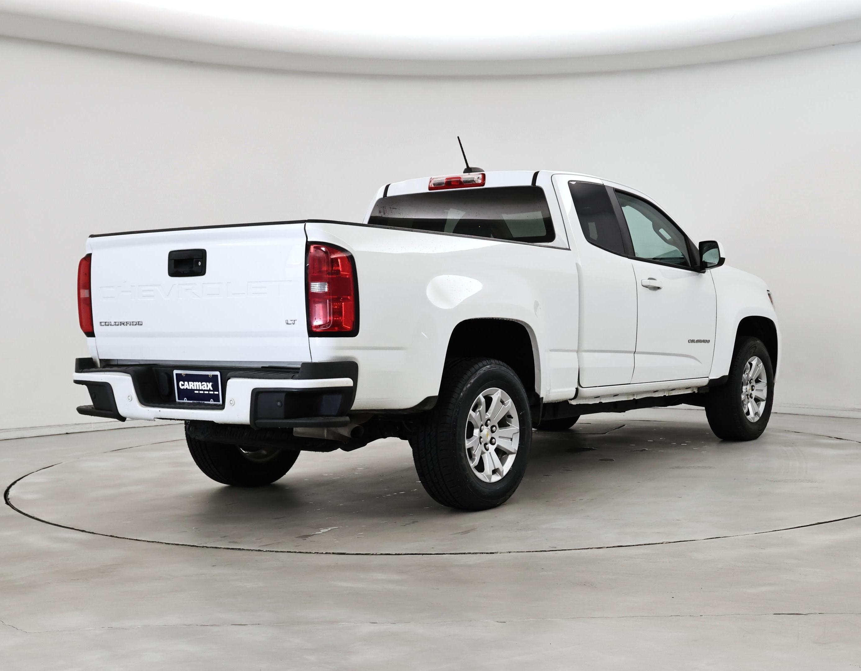 Thumbnail: 2022 Chevrolet Colorado - 8