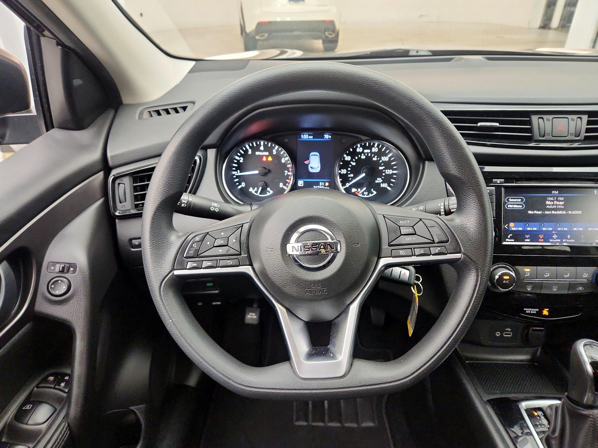 Thumbnail: 2019 Nissan Rogue Sport - 10