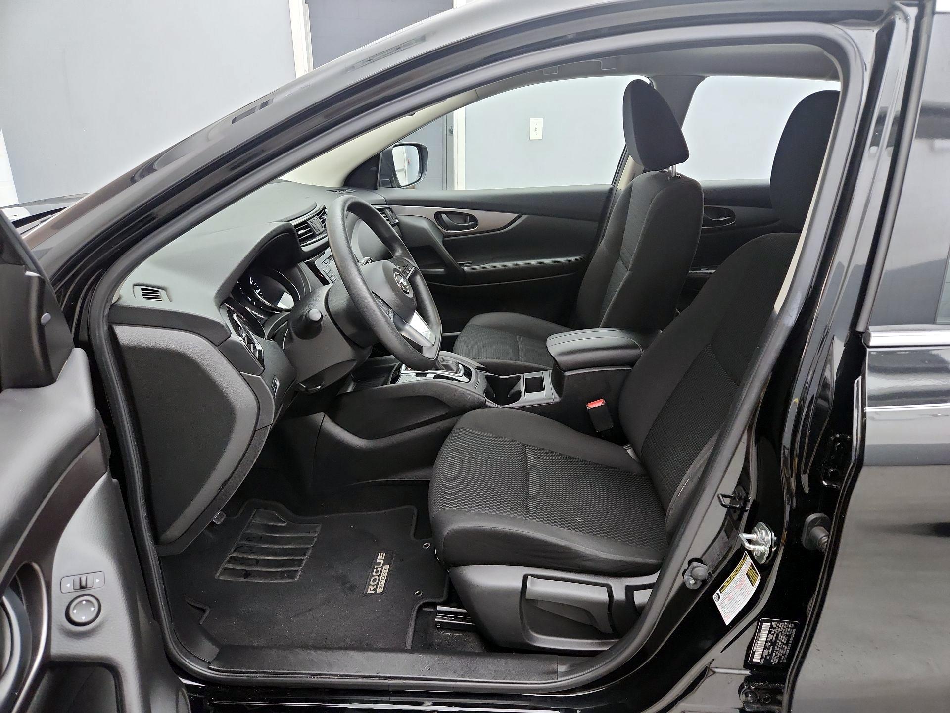 Thumbnail: 2019 Nissan Rogue Sport - 11