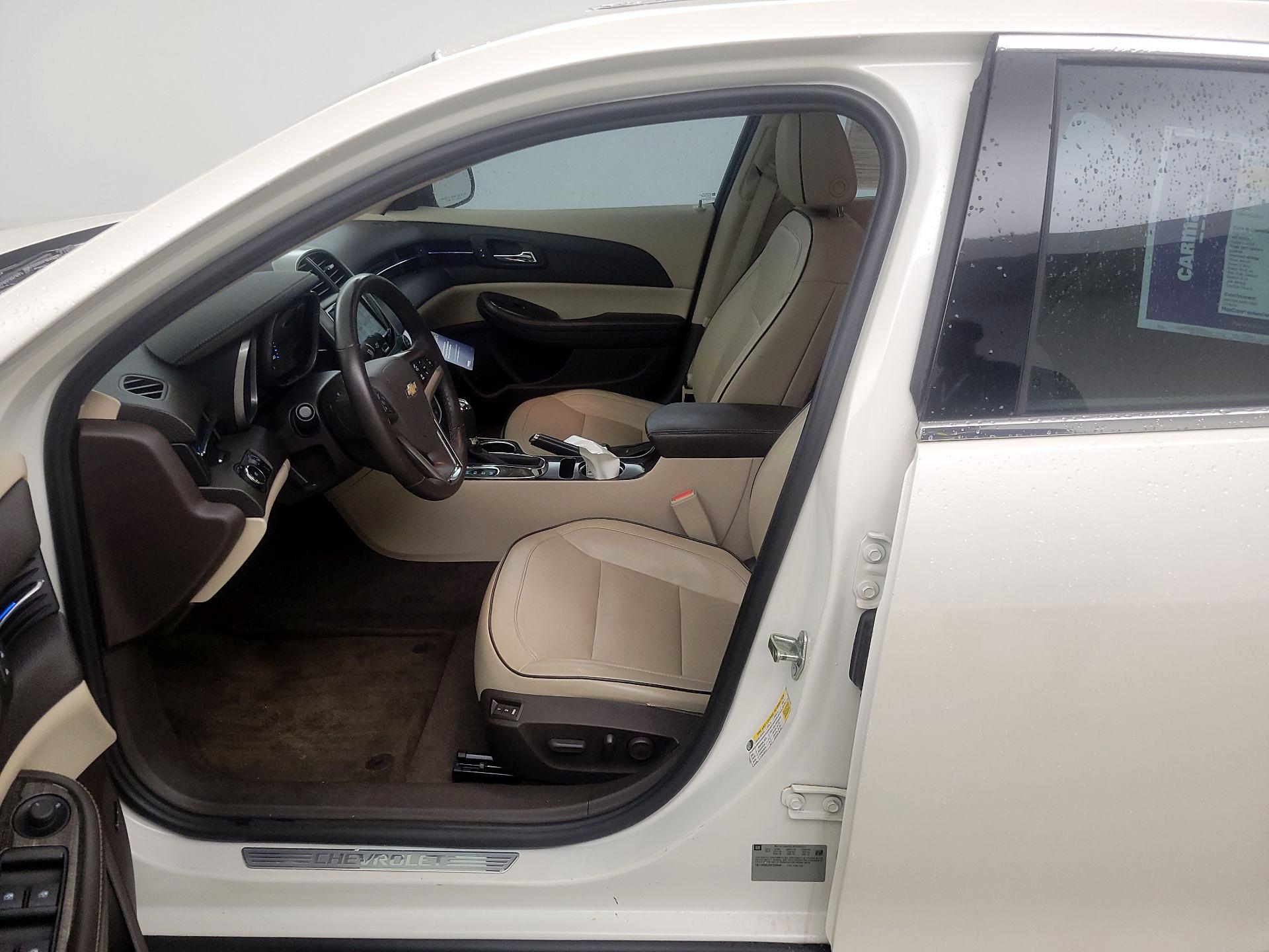 Thumbnail: 2014 Chevrolet Malibu - 11