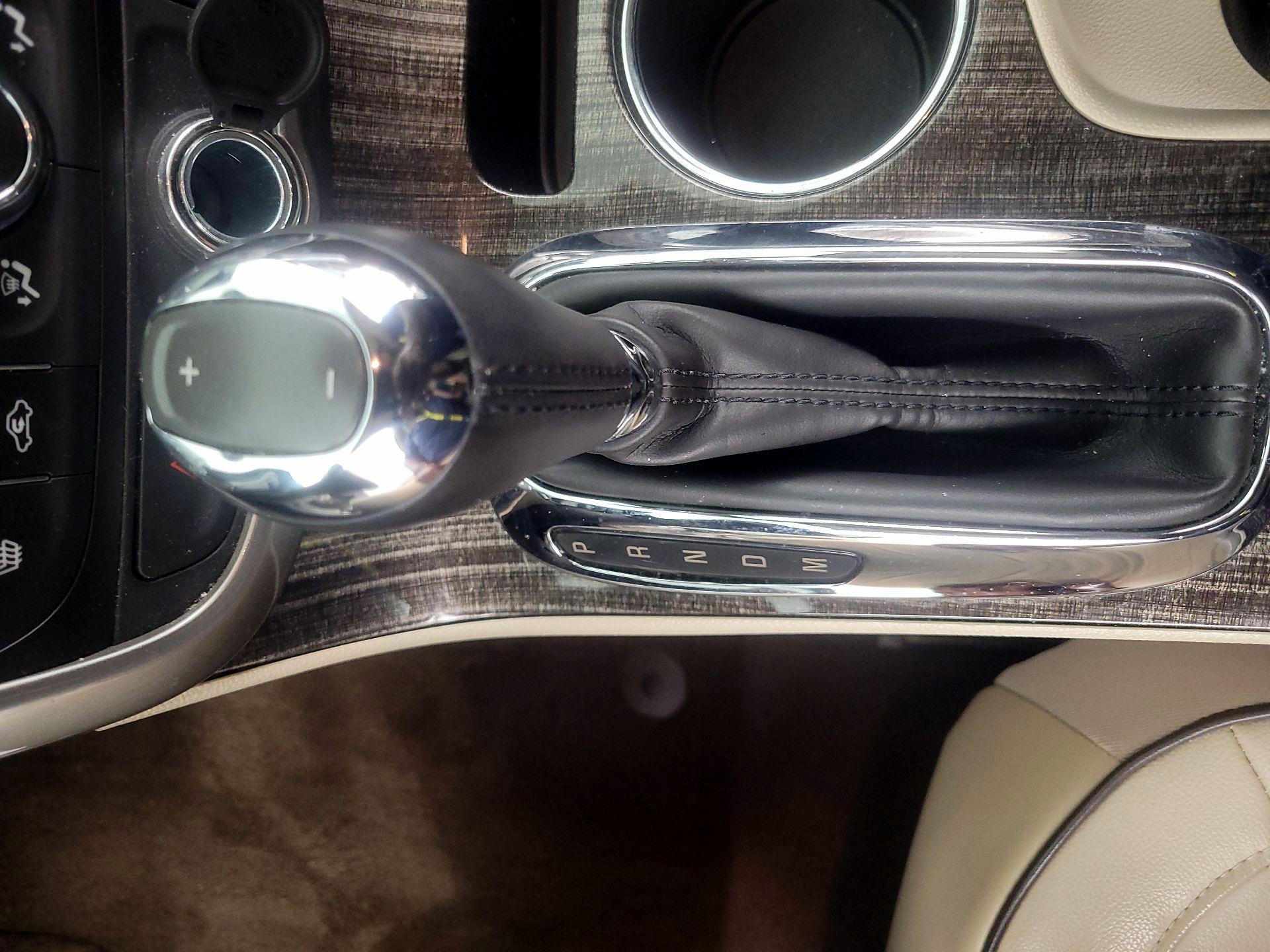 Thumbnail: 2014 Chevrolet Malibu - 17