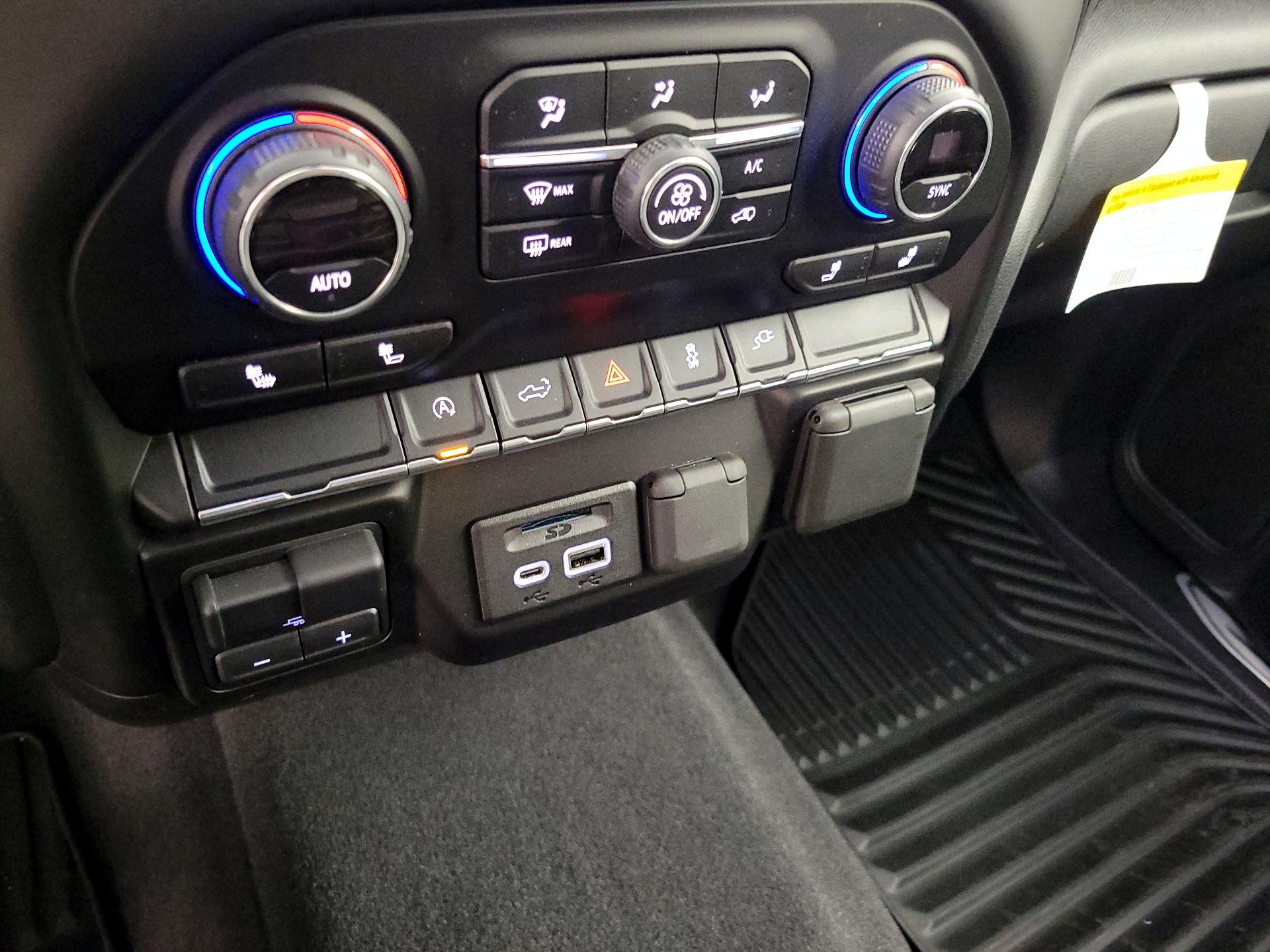 Thumbnail: 2019 Chevrolet Silverado 1500 - 16