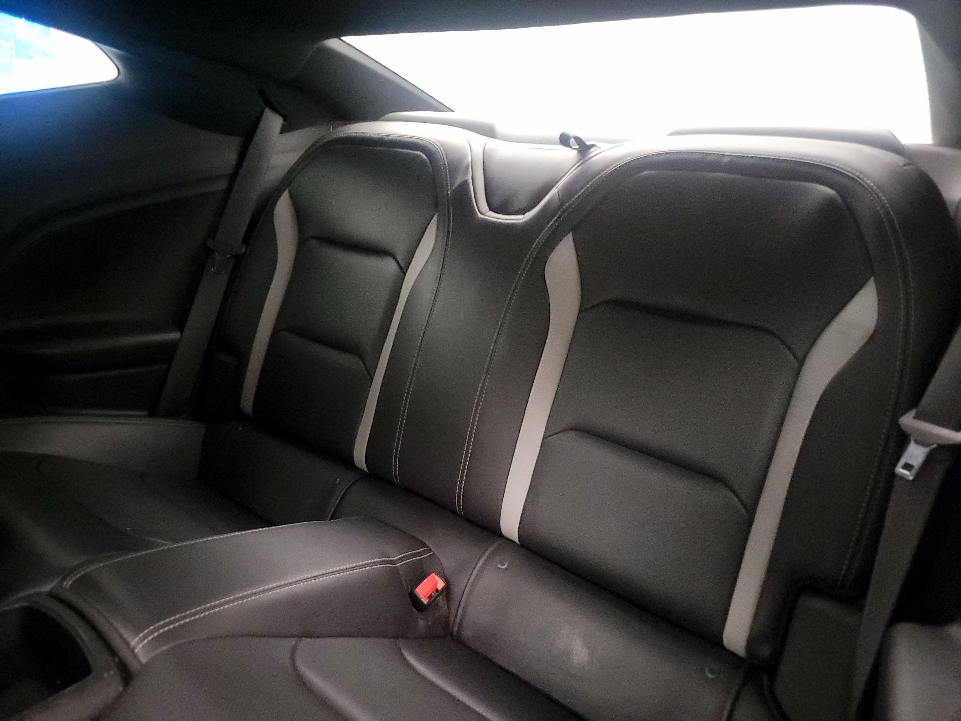 Thumbnail: 2019 Chevrolet Camaro - 18