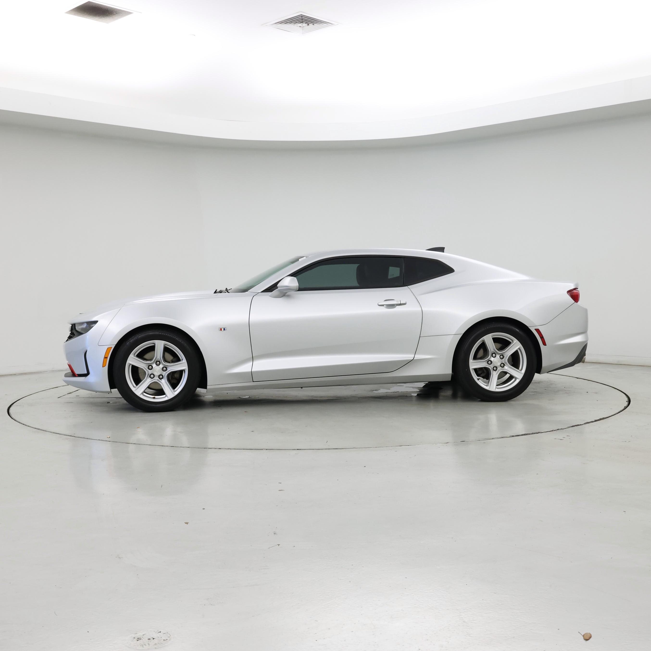Thumbnail: 2019 Chevrolet Camaro - 3