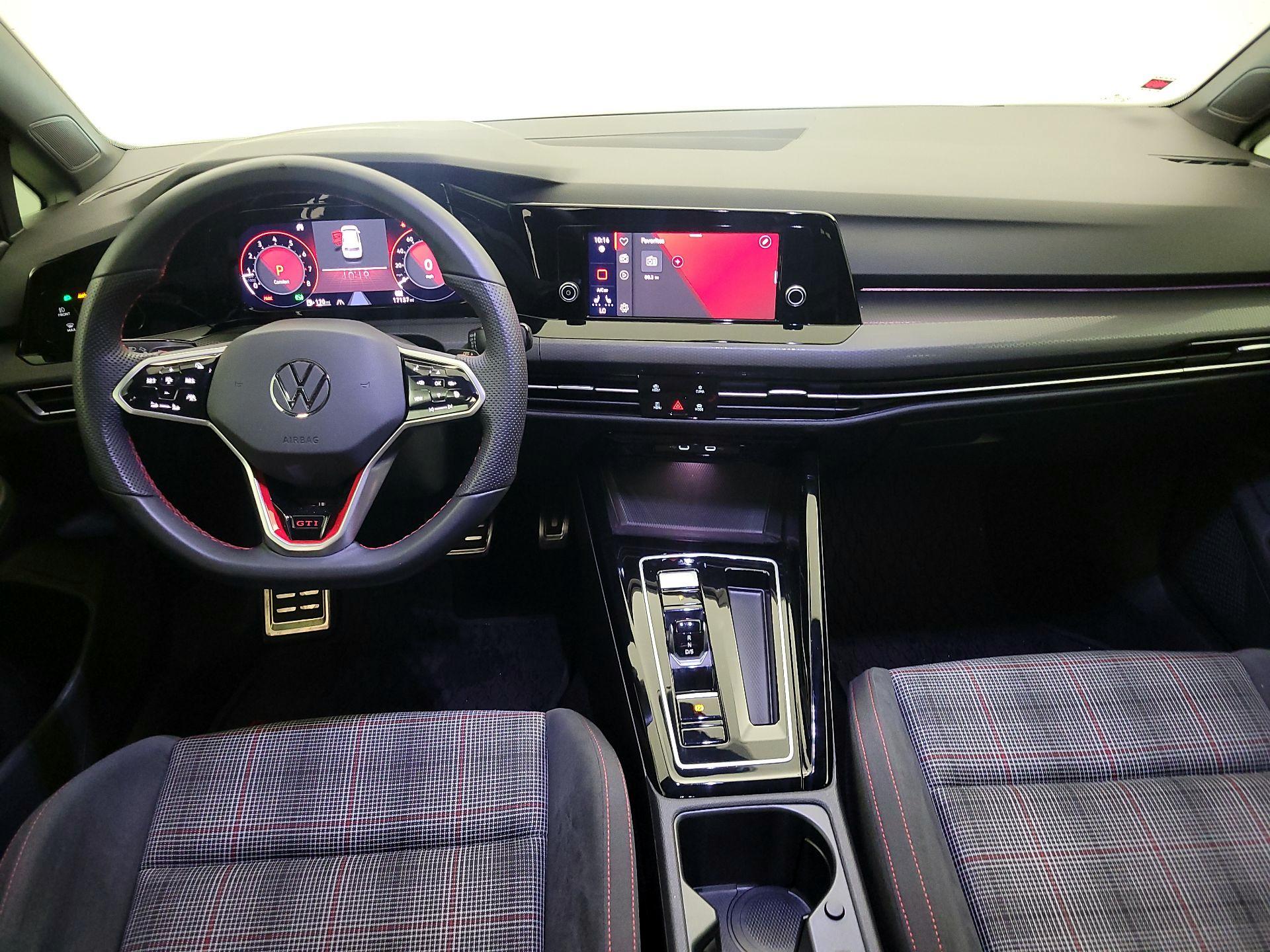 Thumbnail: 2024 Volkswagen Golf - 9