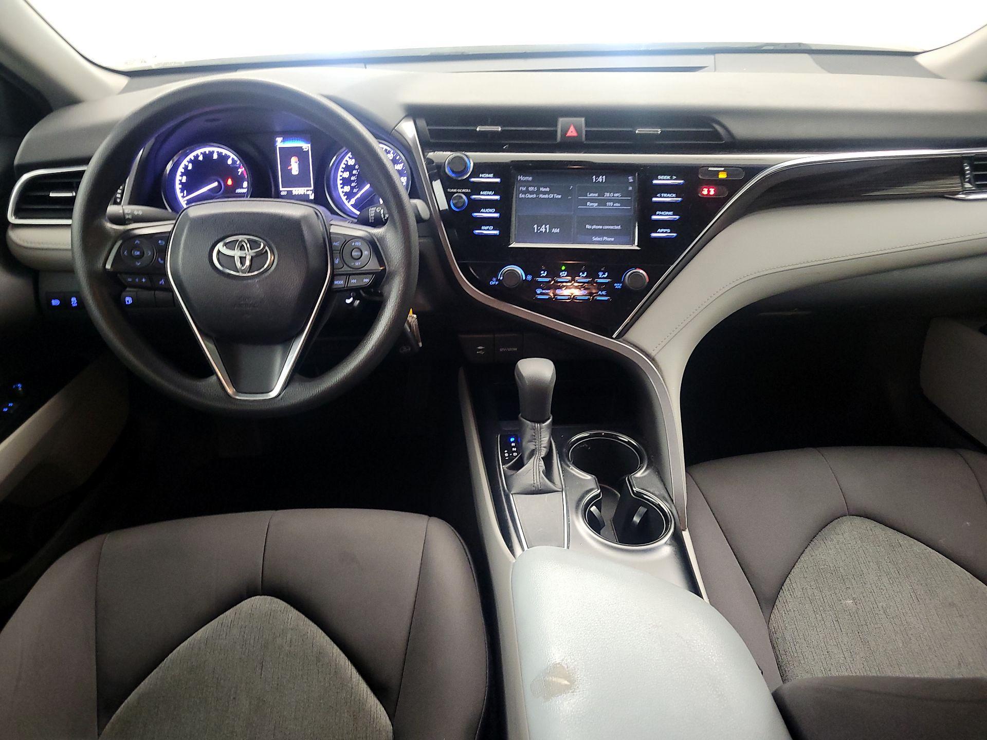 Thumbnail: 2018 Toyota Camry - 9