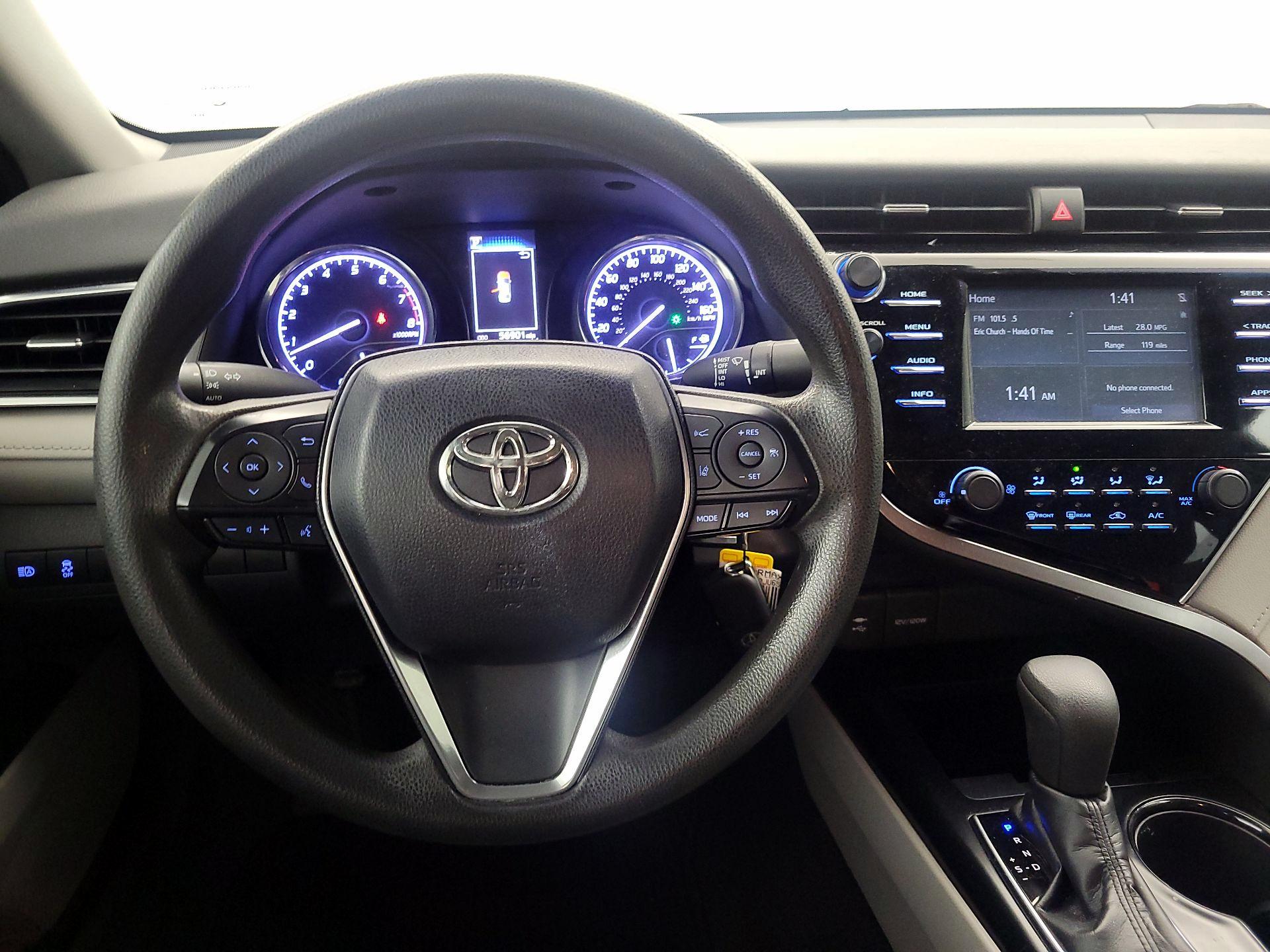 Thumbnail: 2018 Toyota Camry - 10