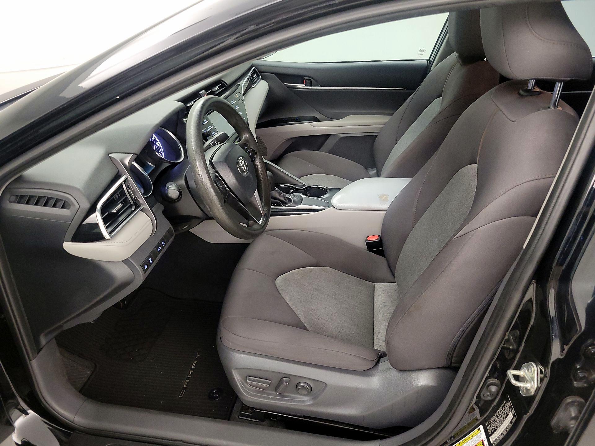 Thumbnail: 2018 Toyota Camry - 11