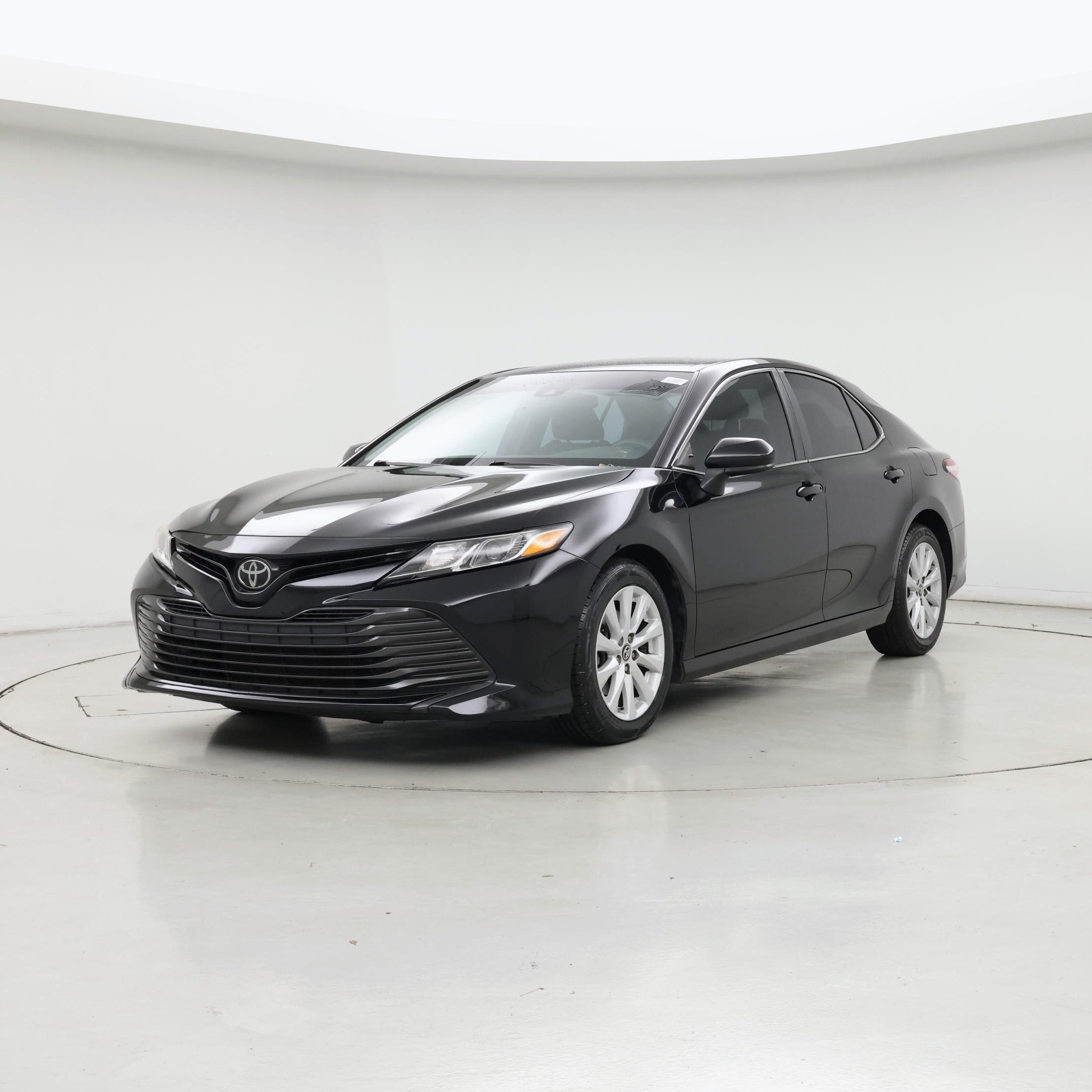 Thumbnail: 2018 Toyota Camry - 4