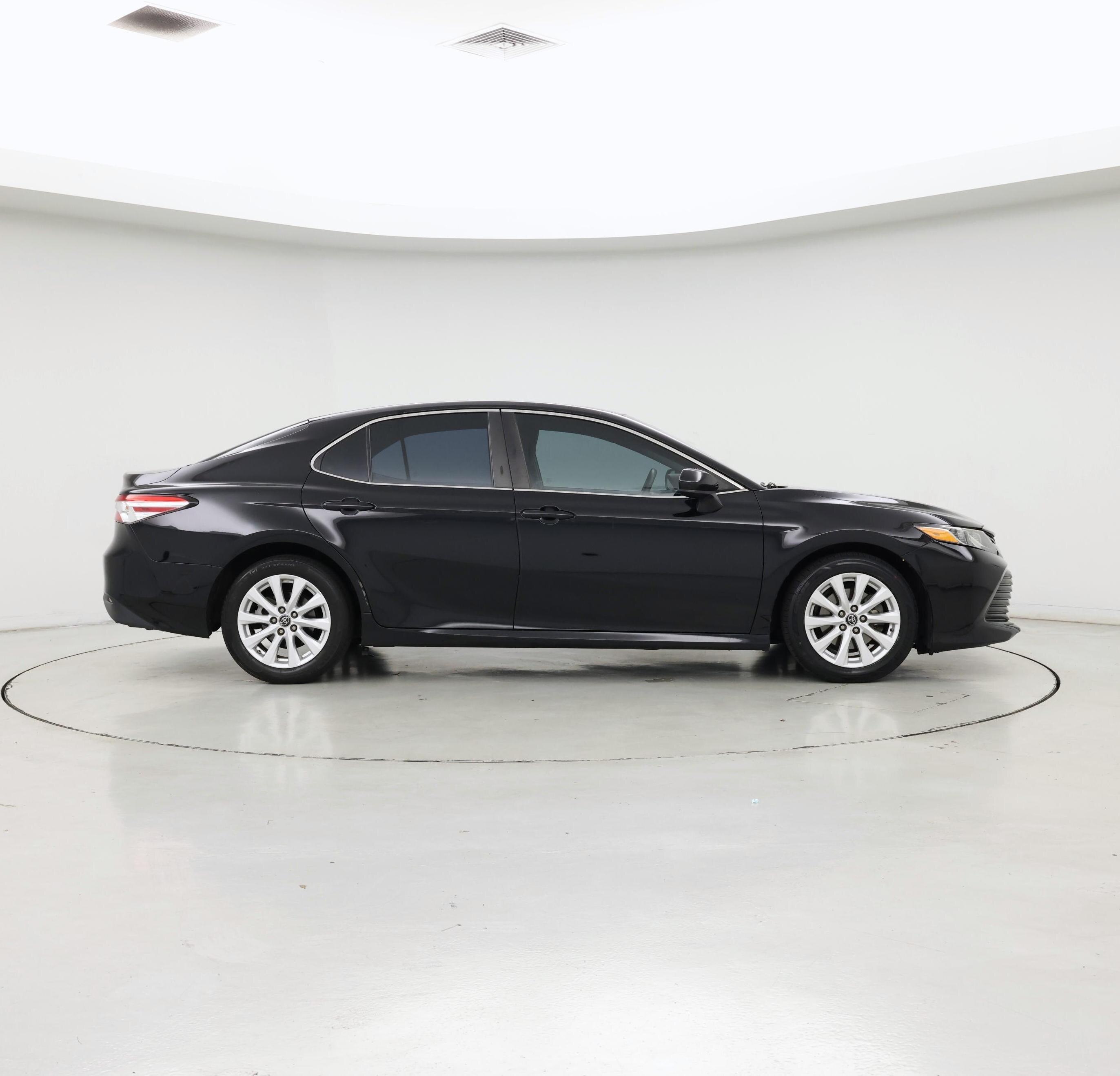 Thumbnail: 2018 Toyota Camry - 7